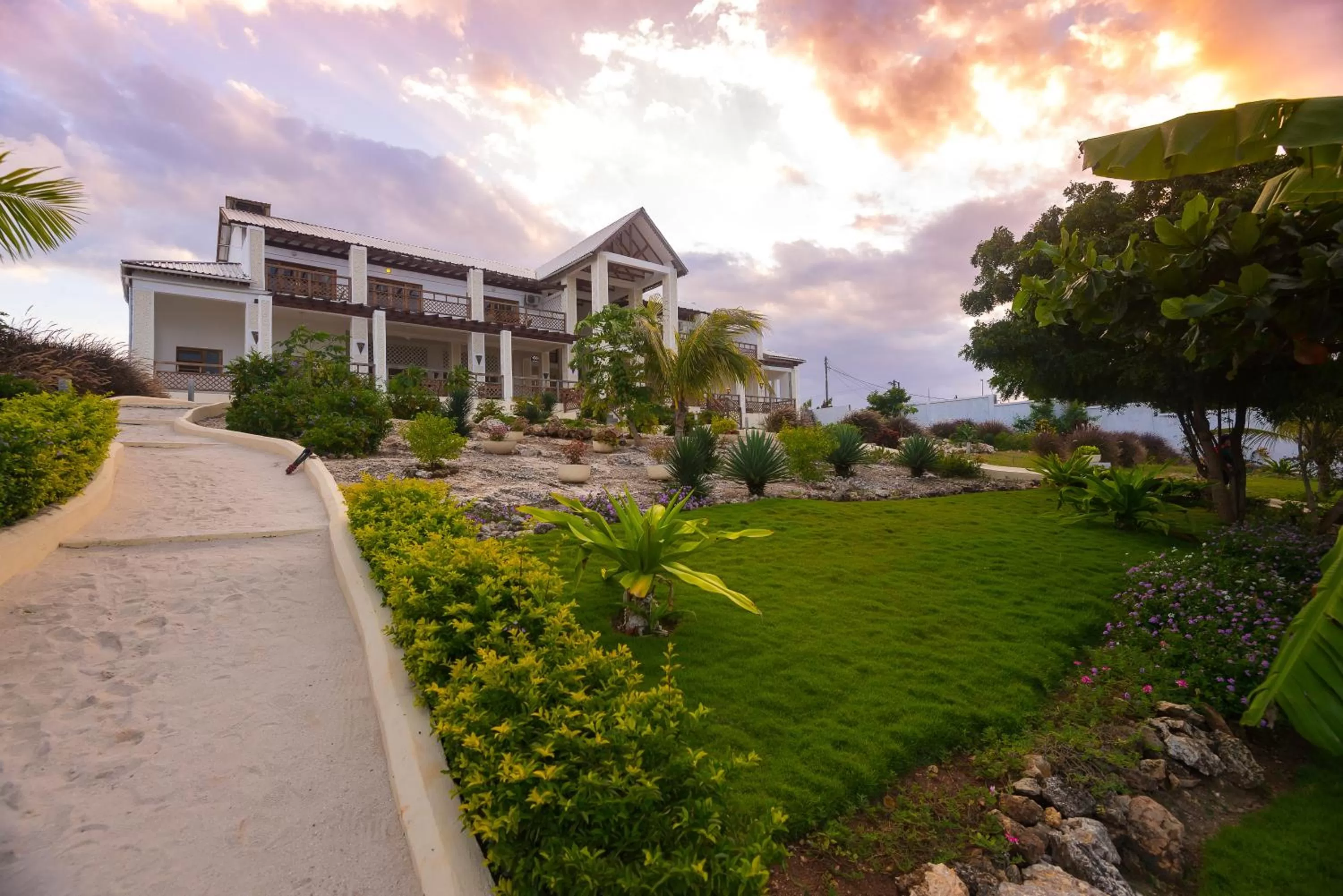 Restaurant/places to eat, Garden in Warere Beach