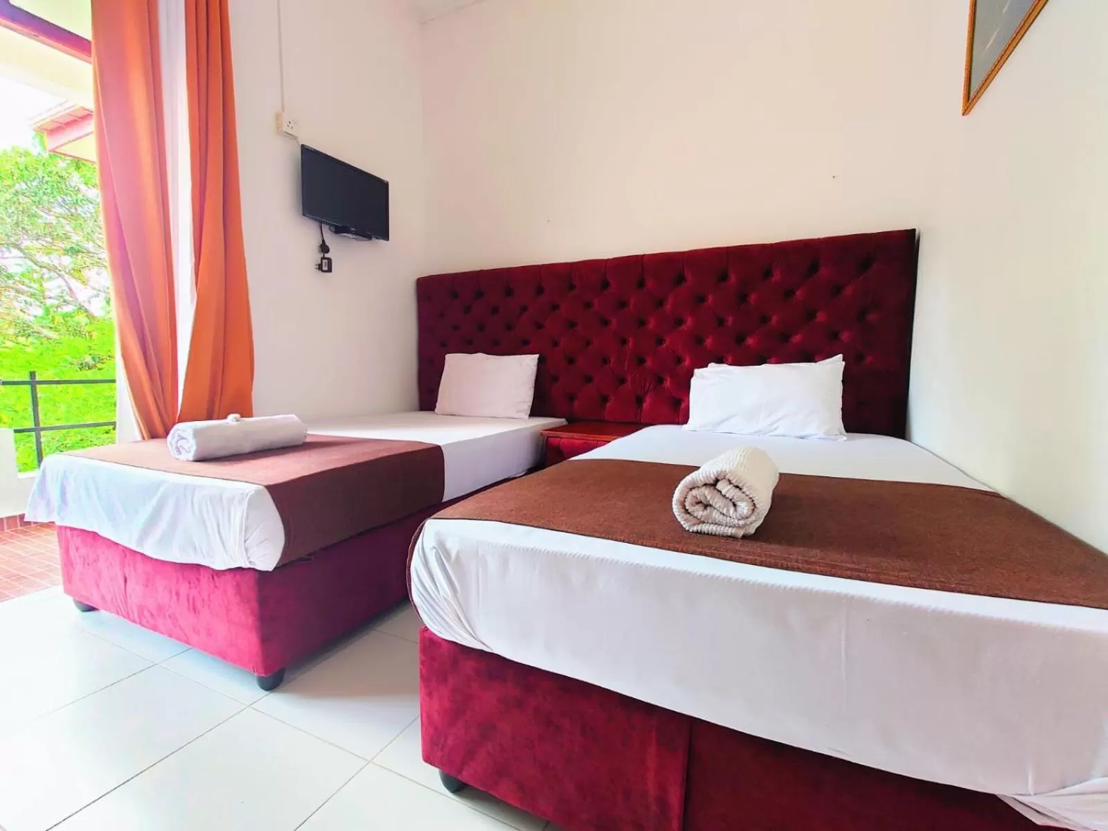 Bed in Seyara Holiday Resort