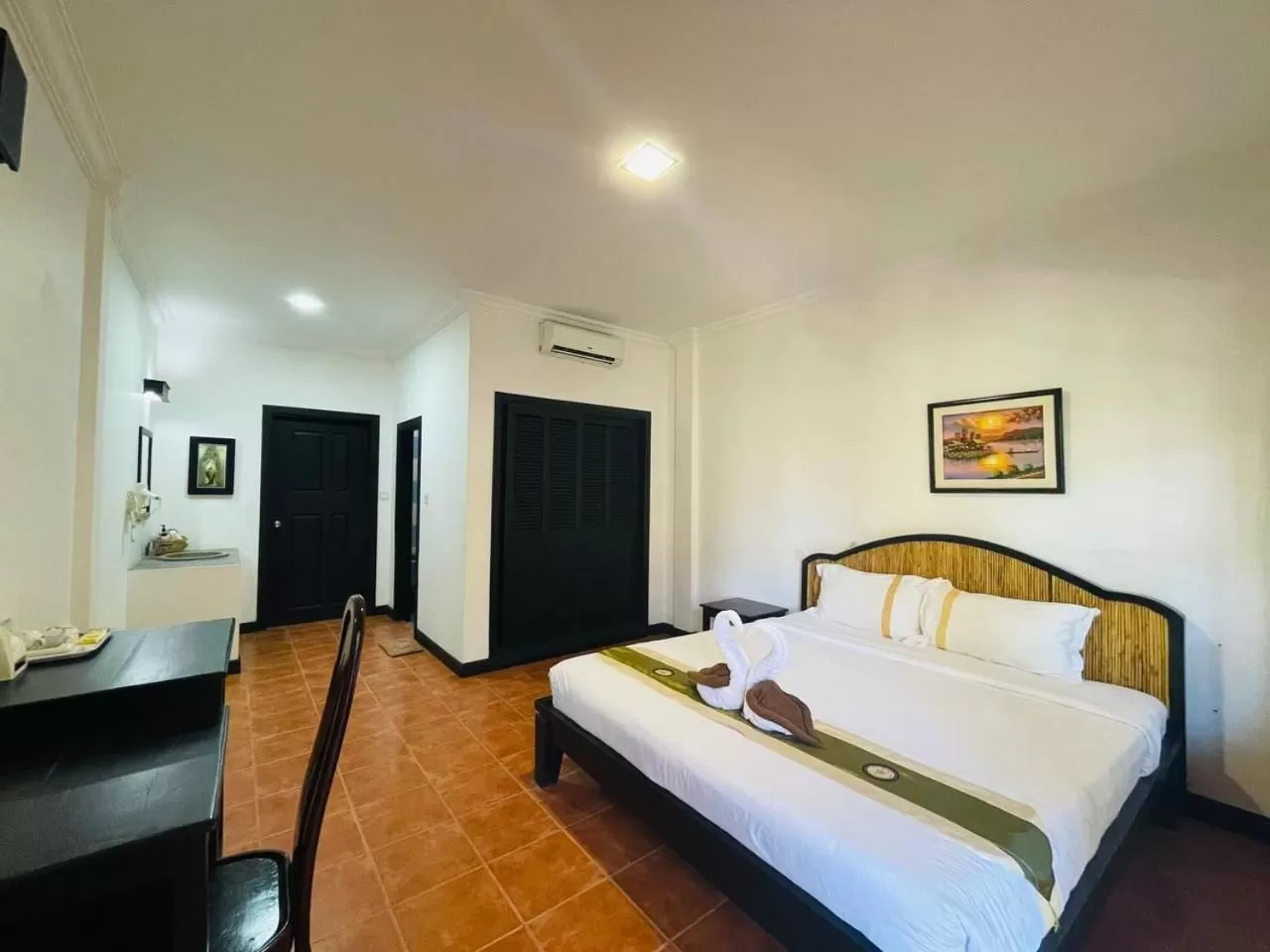 Bedroom, Bed in Angkor Tiger Resort