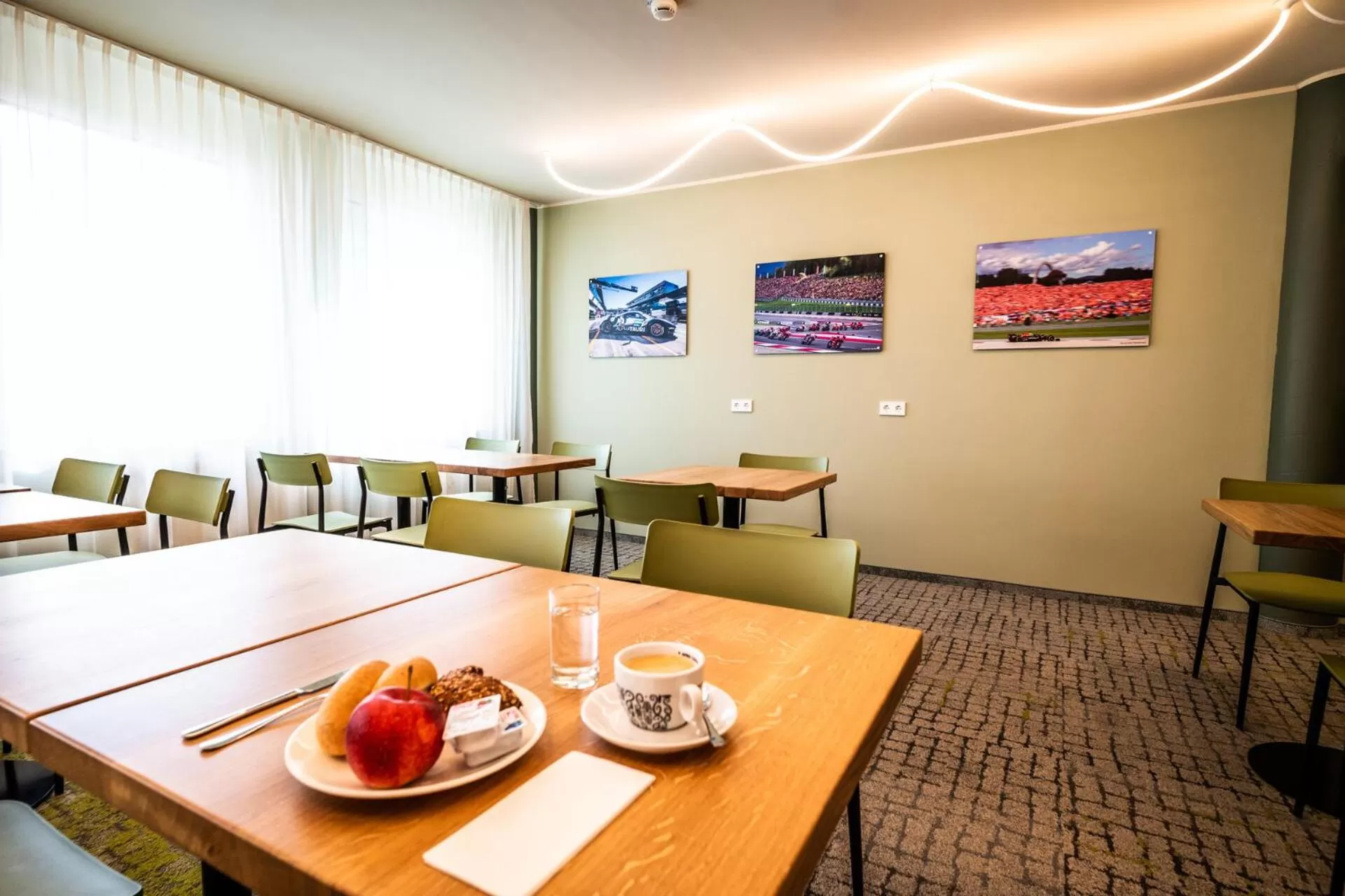 Continental breakfast in flexymotel Spielberg