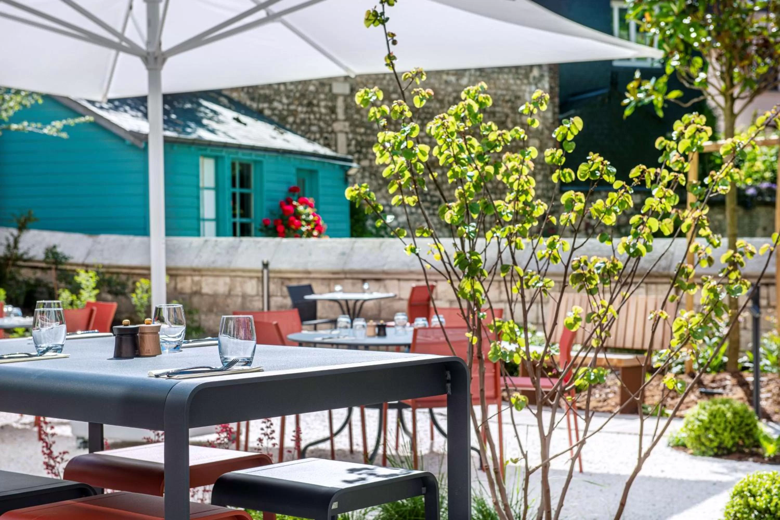 Restaurant/places to eat in Radisson Blu Hotel, Rouen Centre