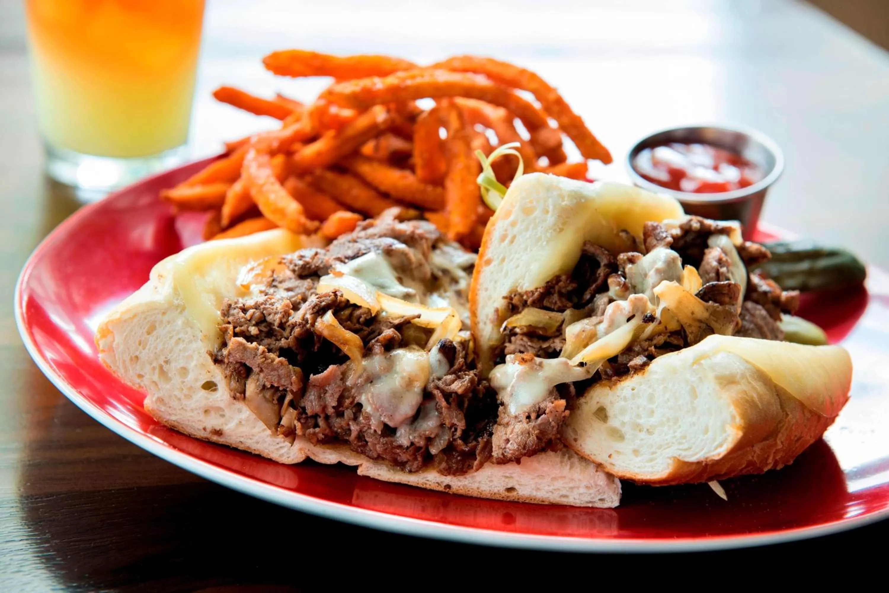 Restaurant/places to eat in Philadelphia Airport Marriott