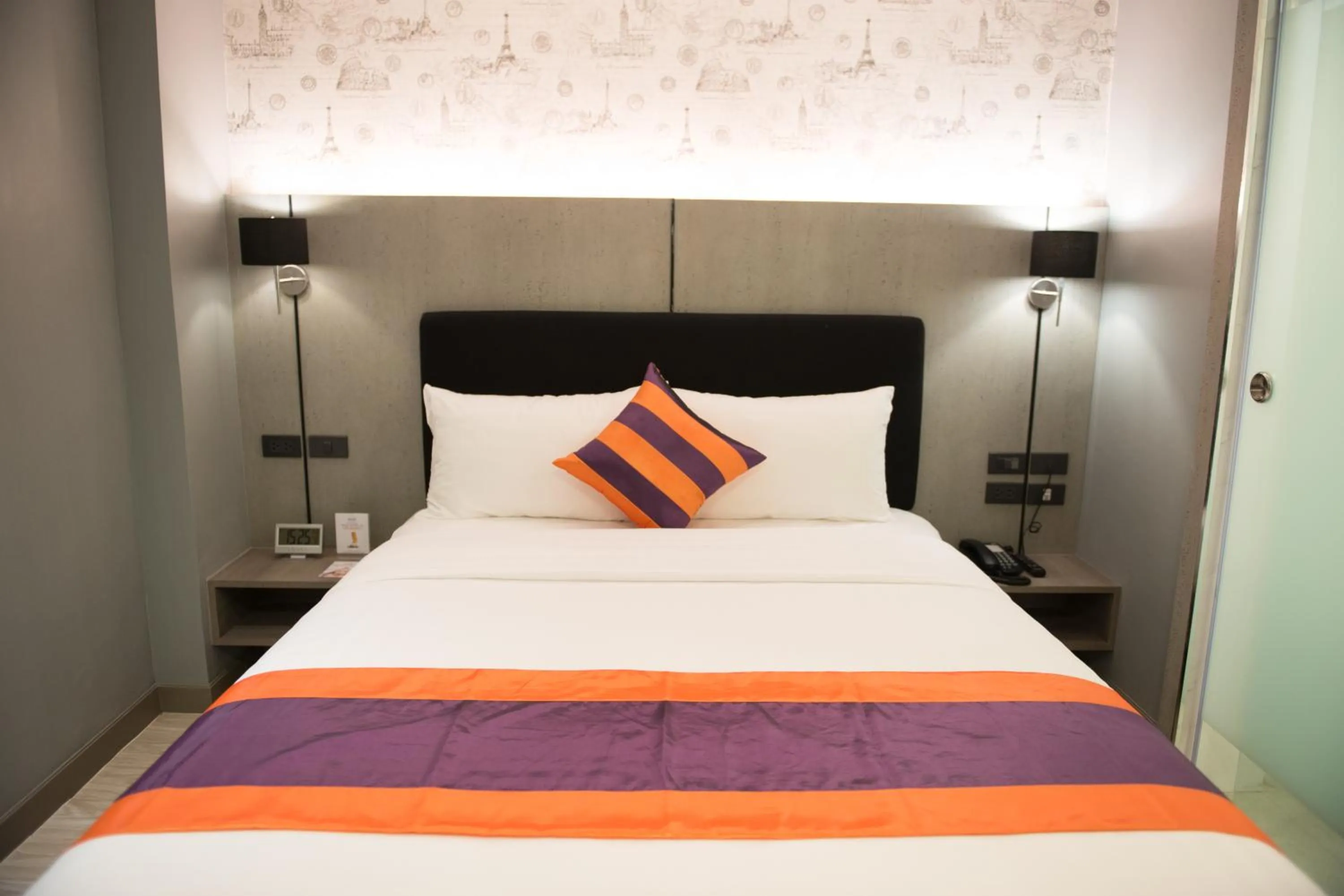 Bedroom, Bed in Studio Ekamai