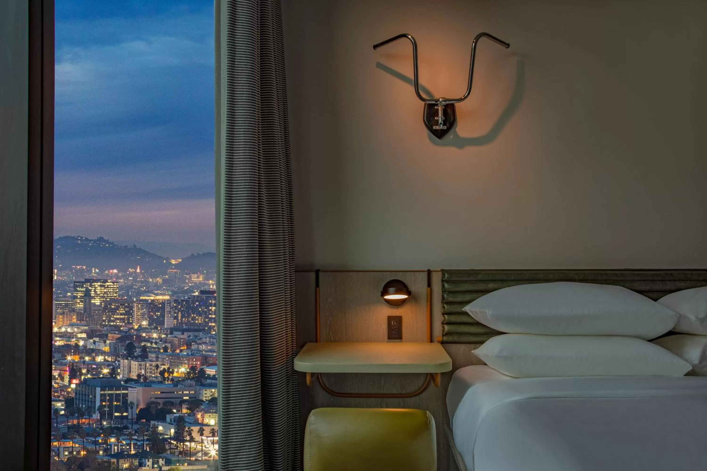 Photo of the whole room, Bed in Moxy Downtown Los Angeles