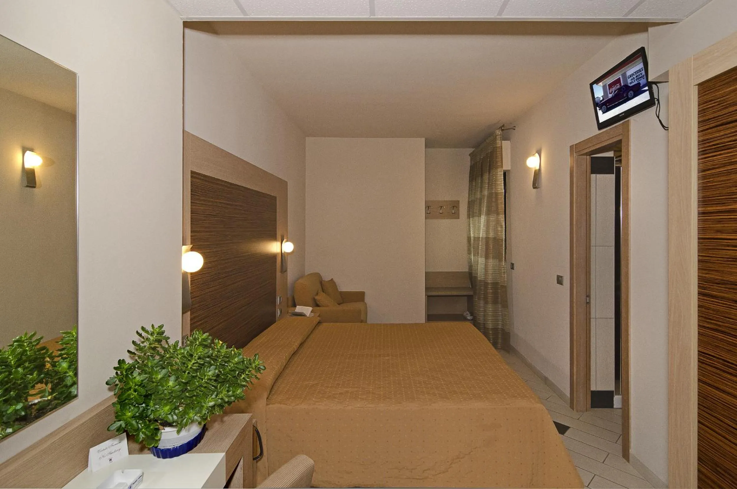 Bedroom, Bed in Hotel Eden