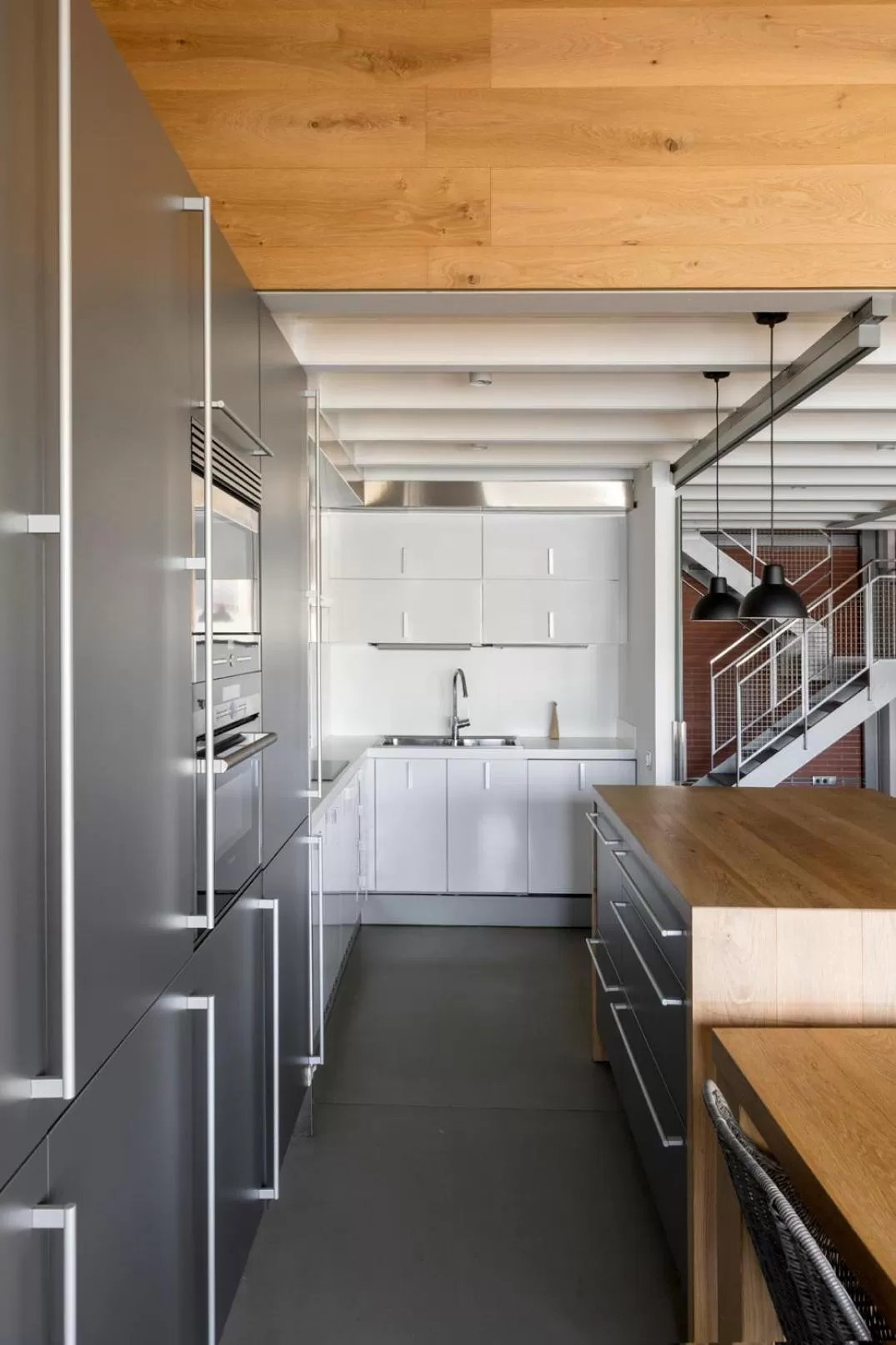 Kitchen or kitchenette in Barcelona Apartment Republica