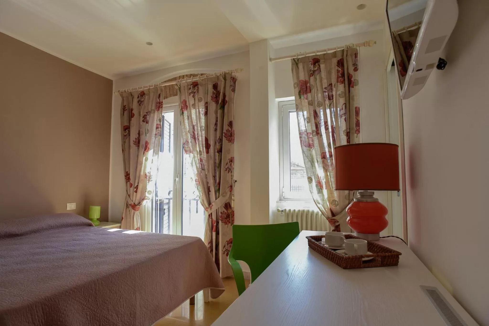 Photo of the whole room, Bed in Rooms 19 B&B