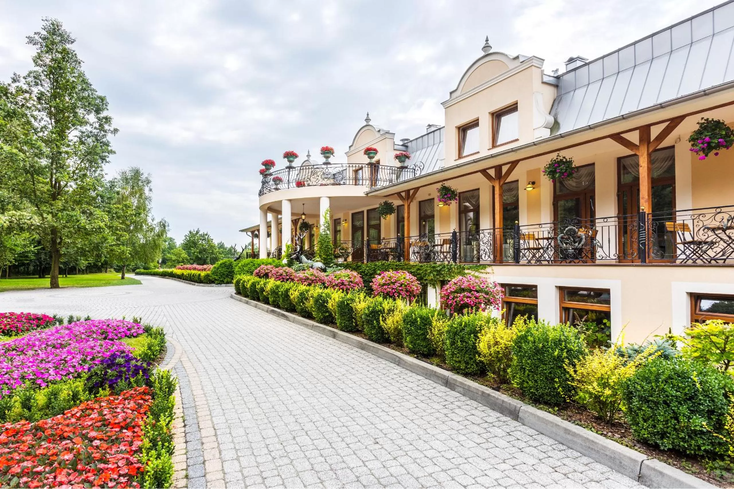 Leśna Perła - Restauracja i Pokoje Hotelowe