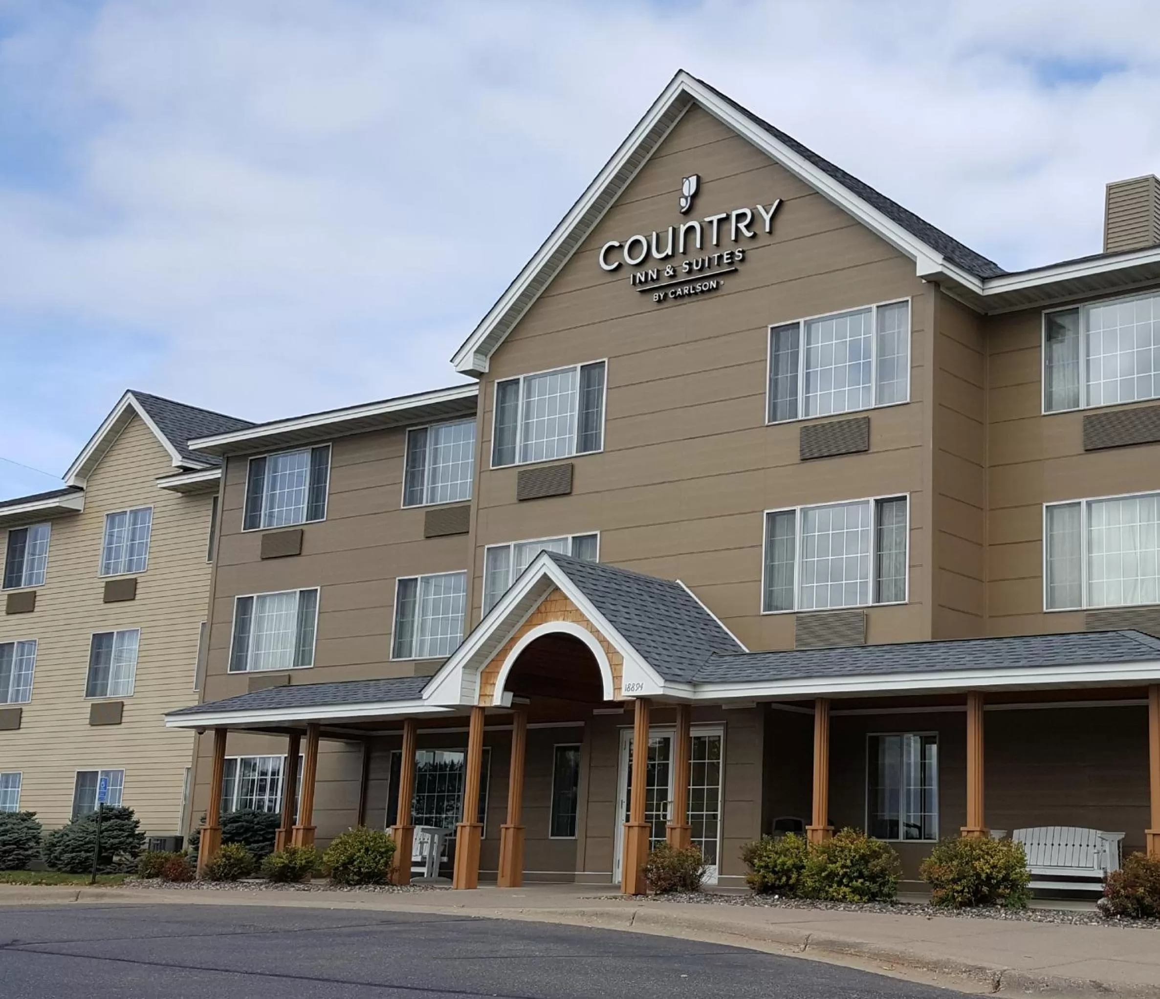 Country Inn & Suites by Radisson, Elk River, MN