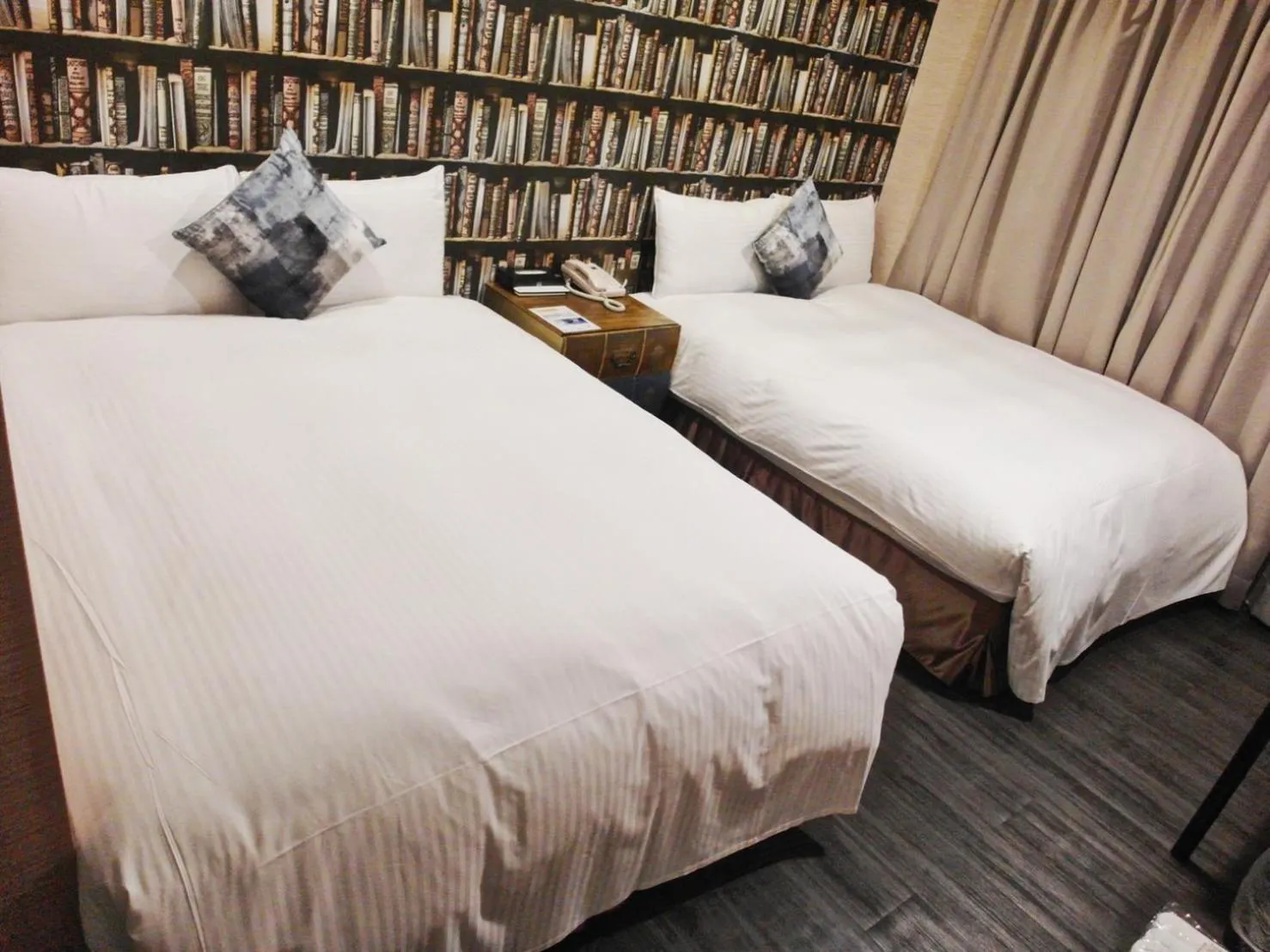 Photo of the whole room, Bed in Hotel Fun - Linsen