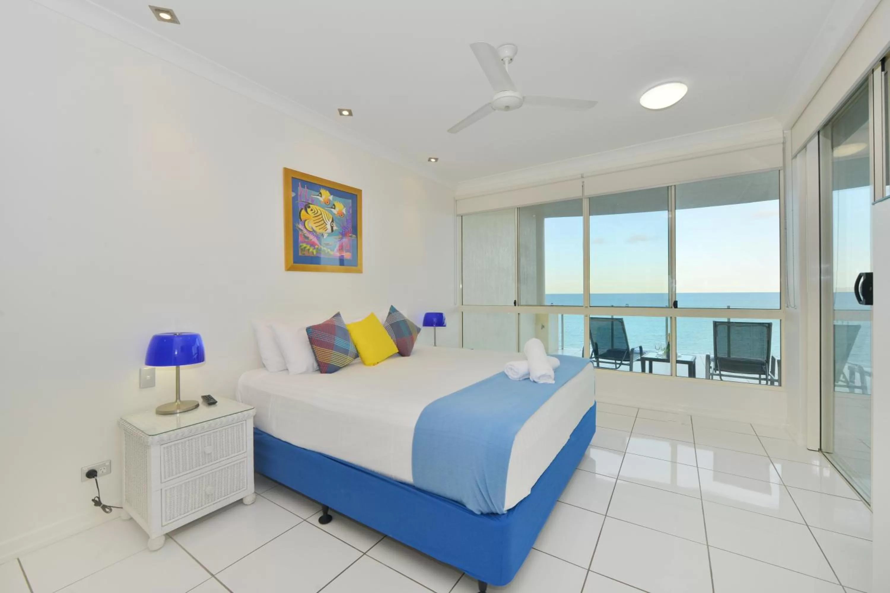 Balcony/Terrace, Bed in Bellevue At Trinity Beach