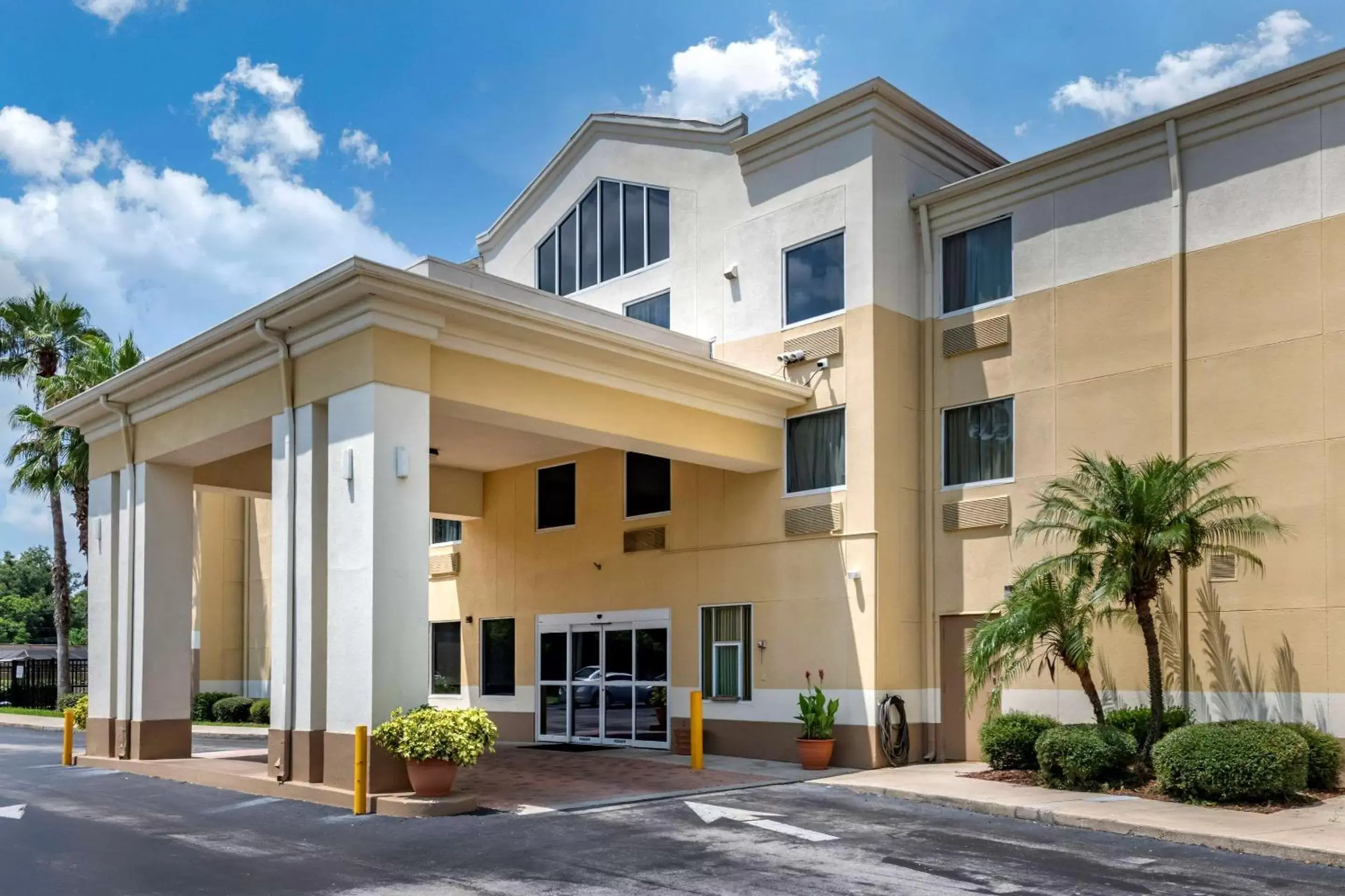 Comfort Inn & Suites DeLand - near University Comfort Inn & Suites DeLand - near University
