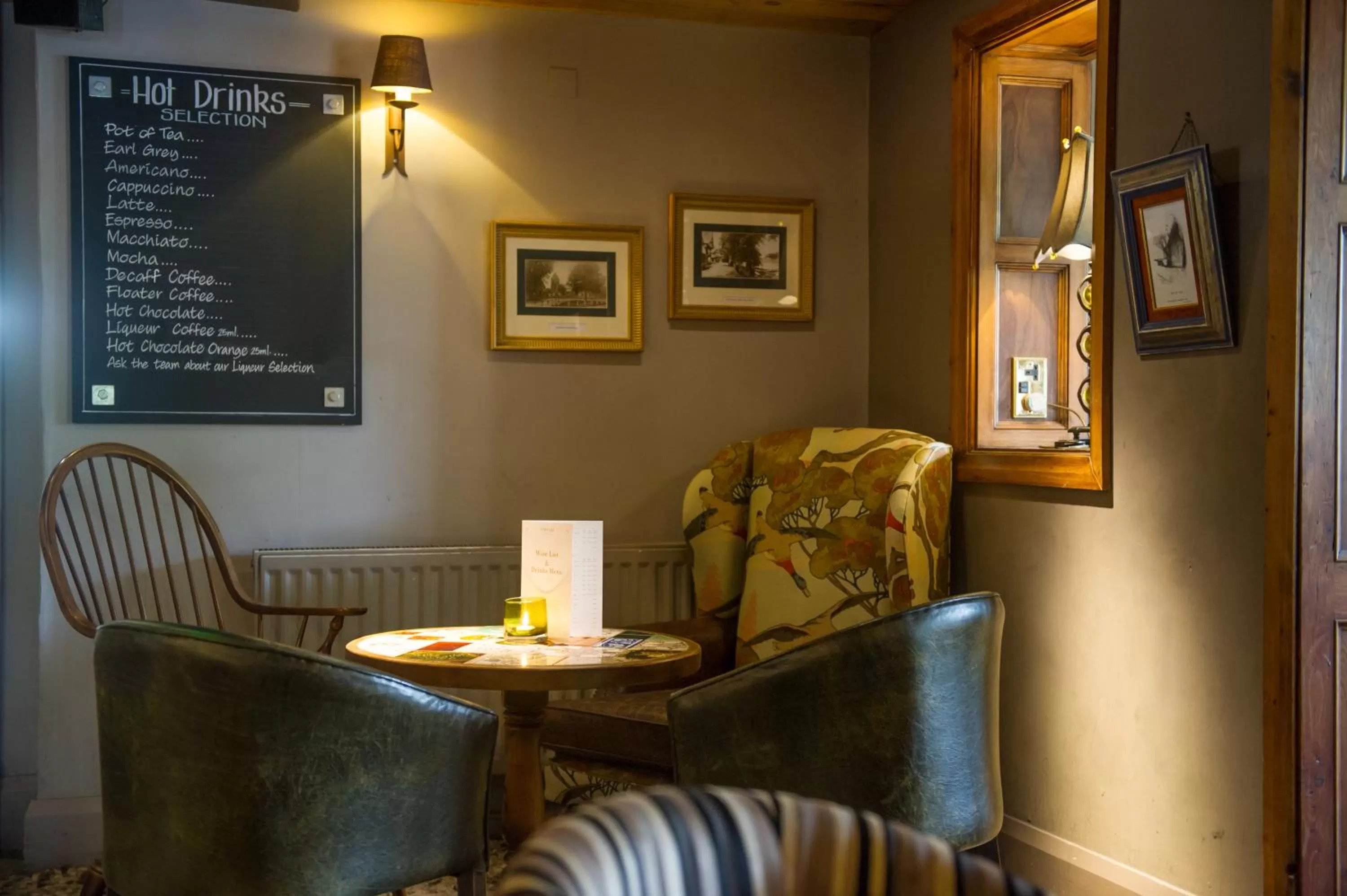 Restaurant/places to eat in The Cheshire Cat by Innkeeper's Collection