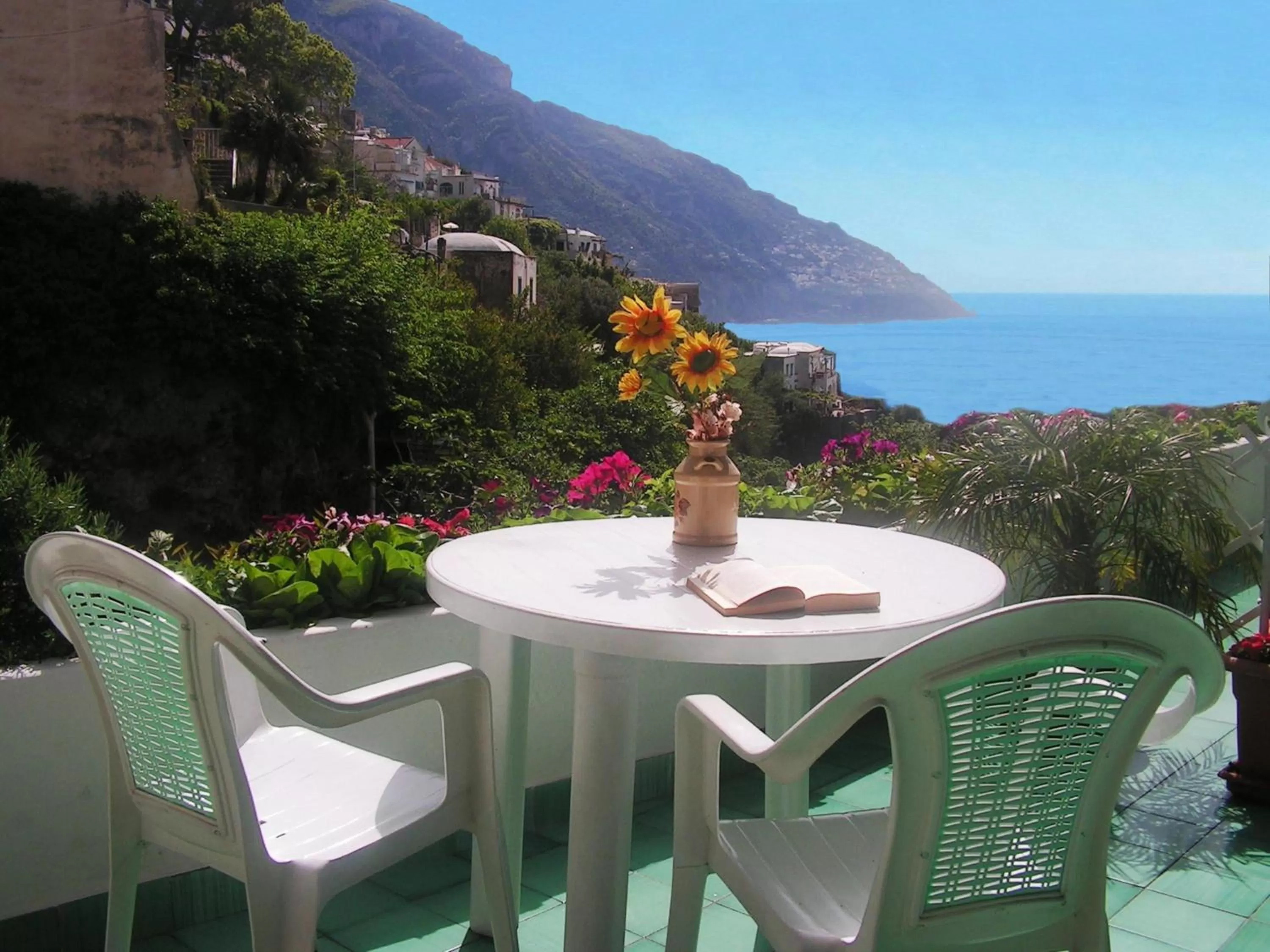 Property building in Casa Guadagno