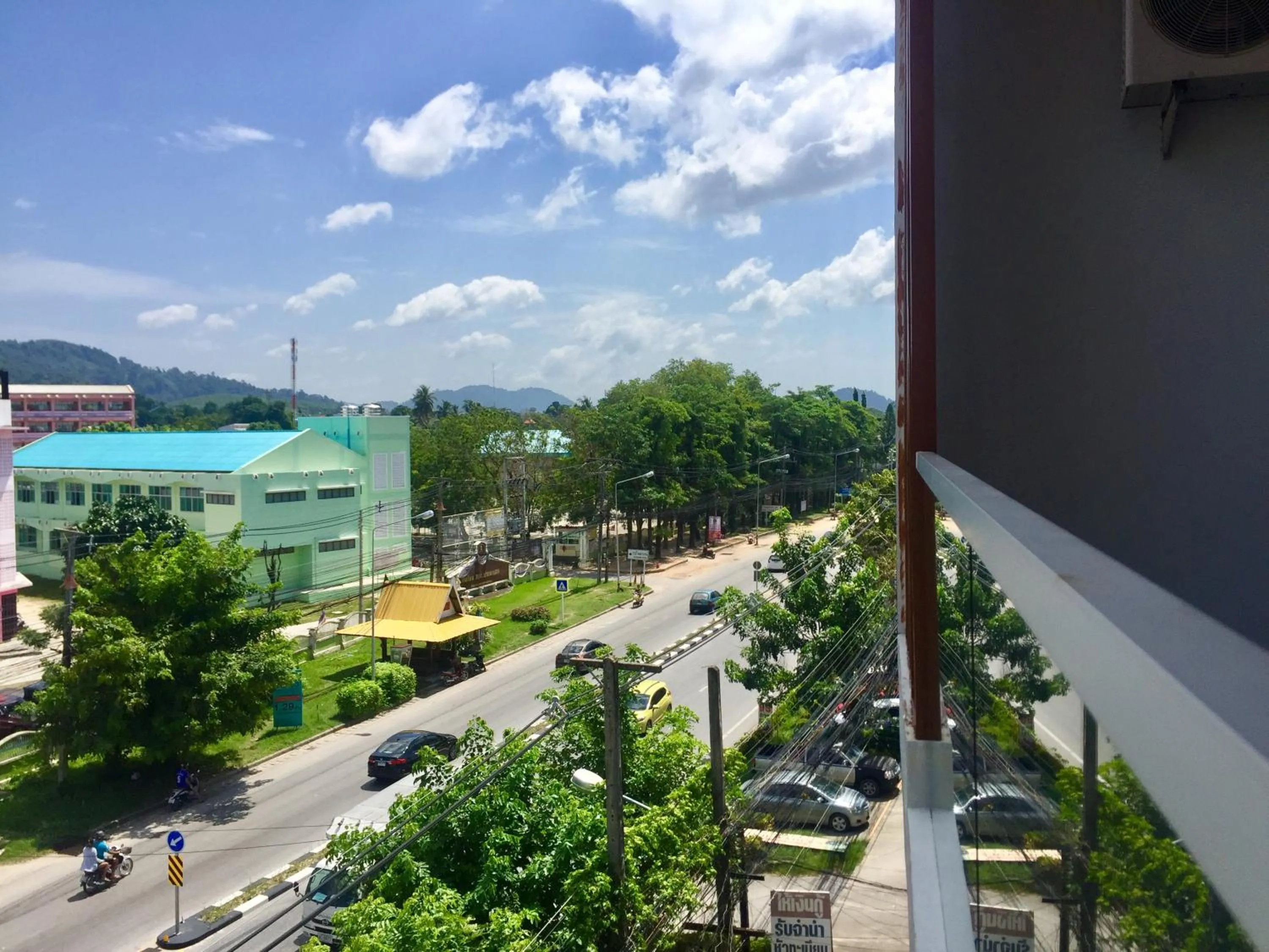 Lemonade Phuket Hotel -SHA Plus