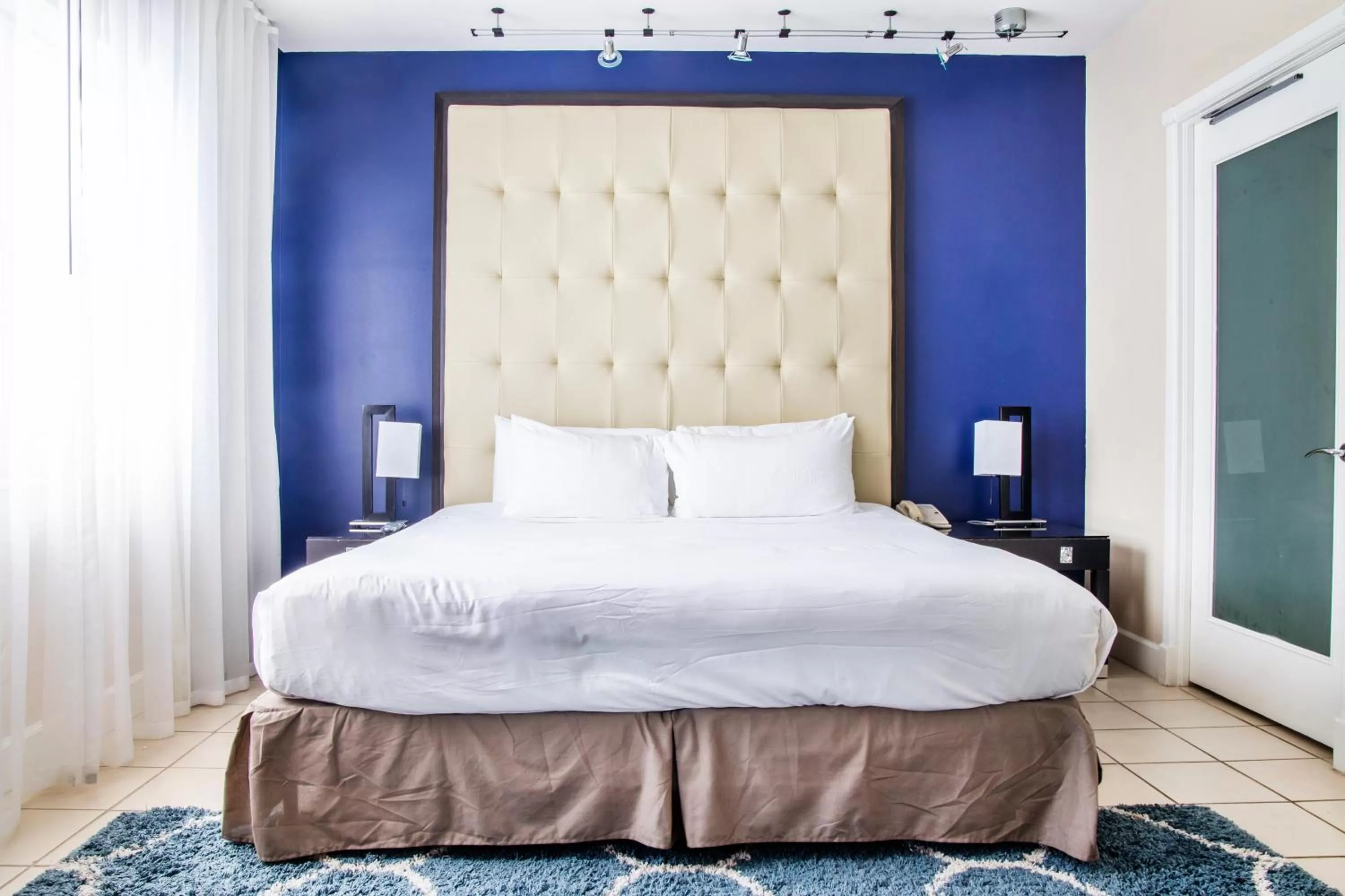 Bed in The Sagamore Hotel South Beach