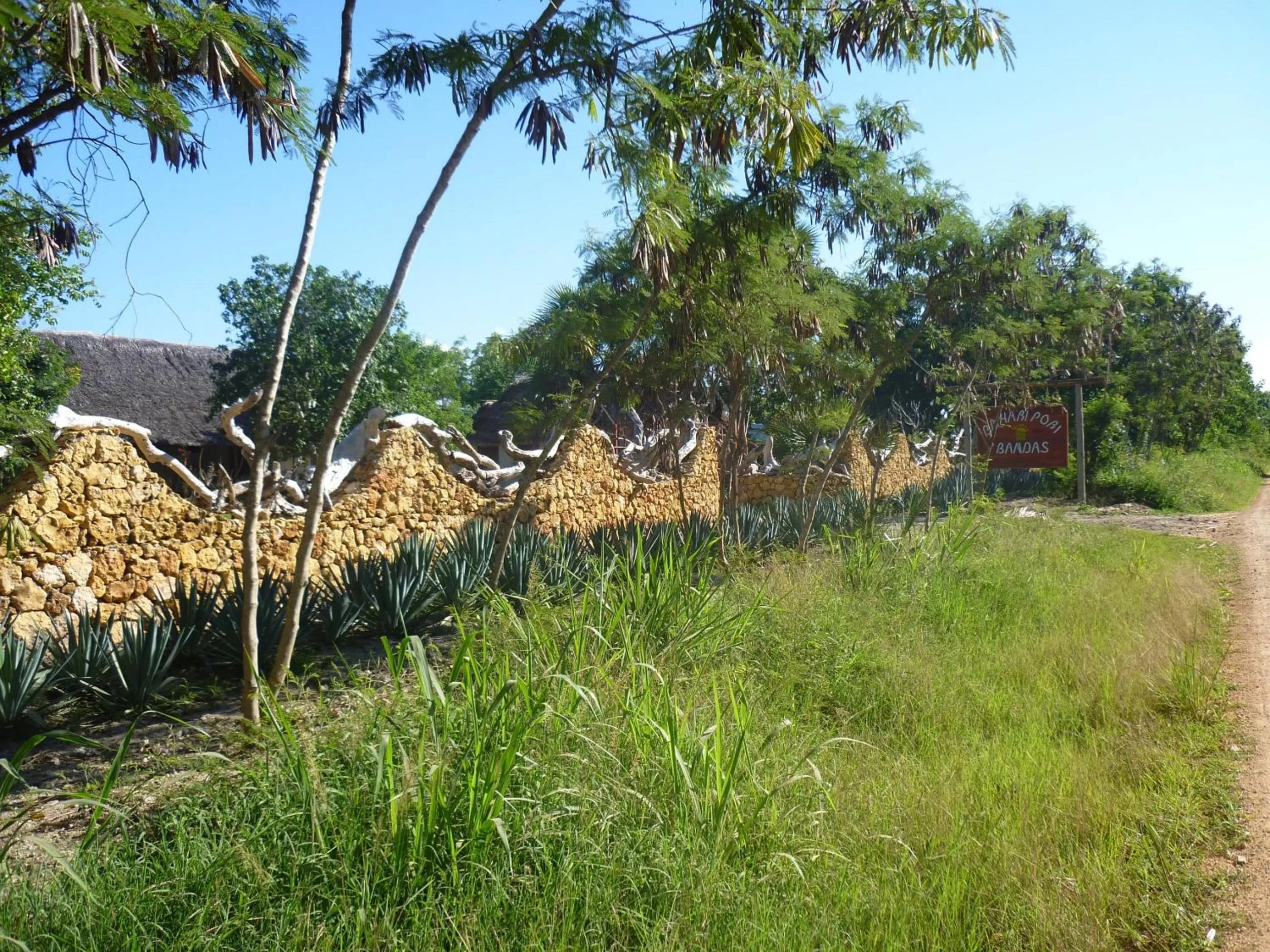 Facade/entrance, Garden in Bahari Pori Resort
