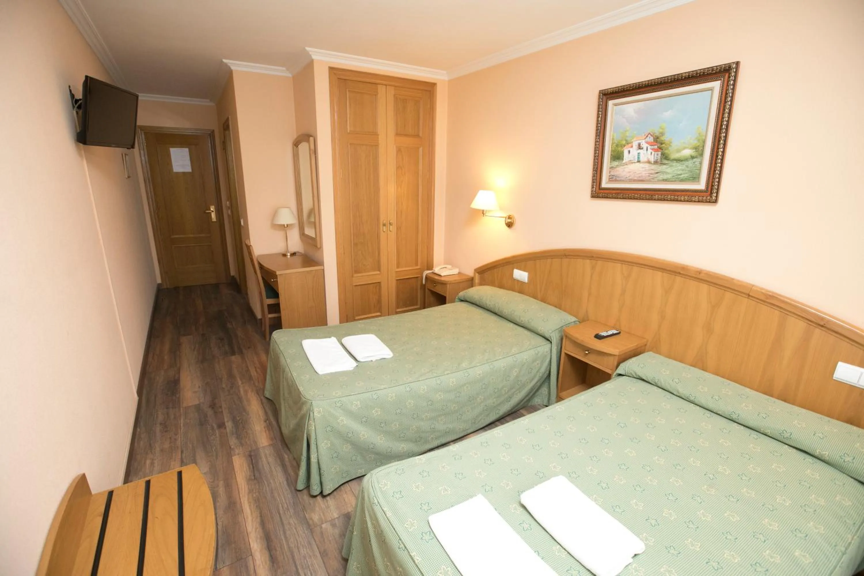 Photo of the whole room, Bed in Hotel PAYRO