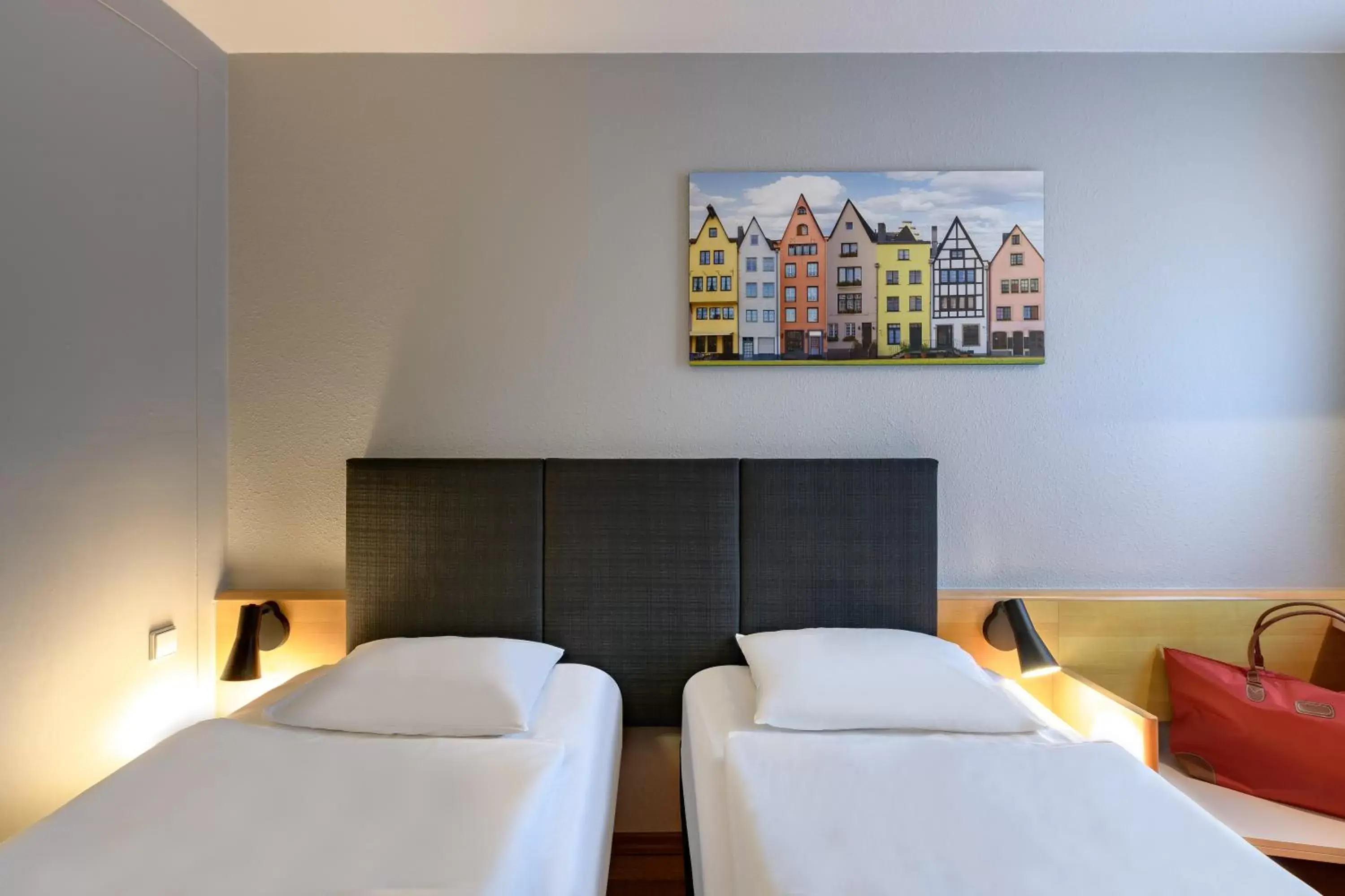 Twin Room in ibis Köln Frechen Twin Room in ibis Köln Frechen