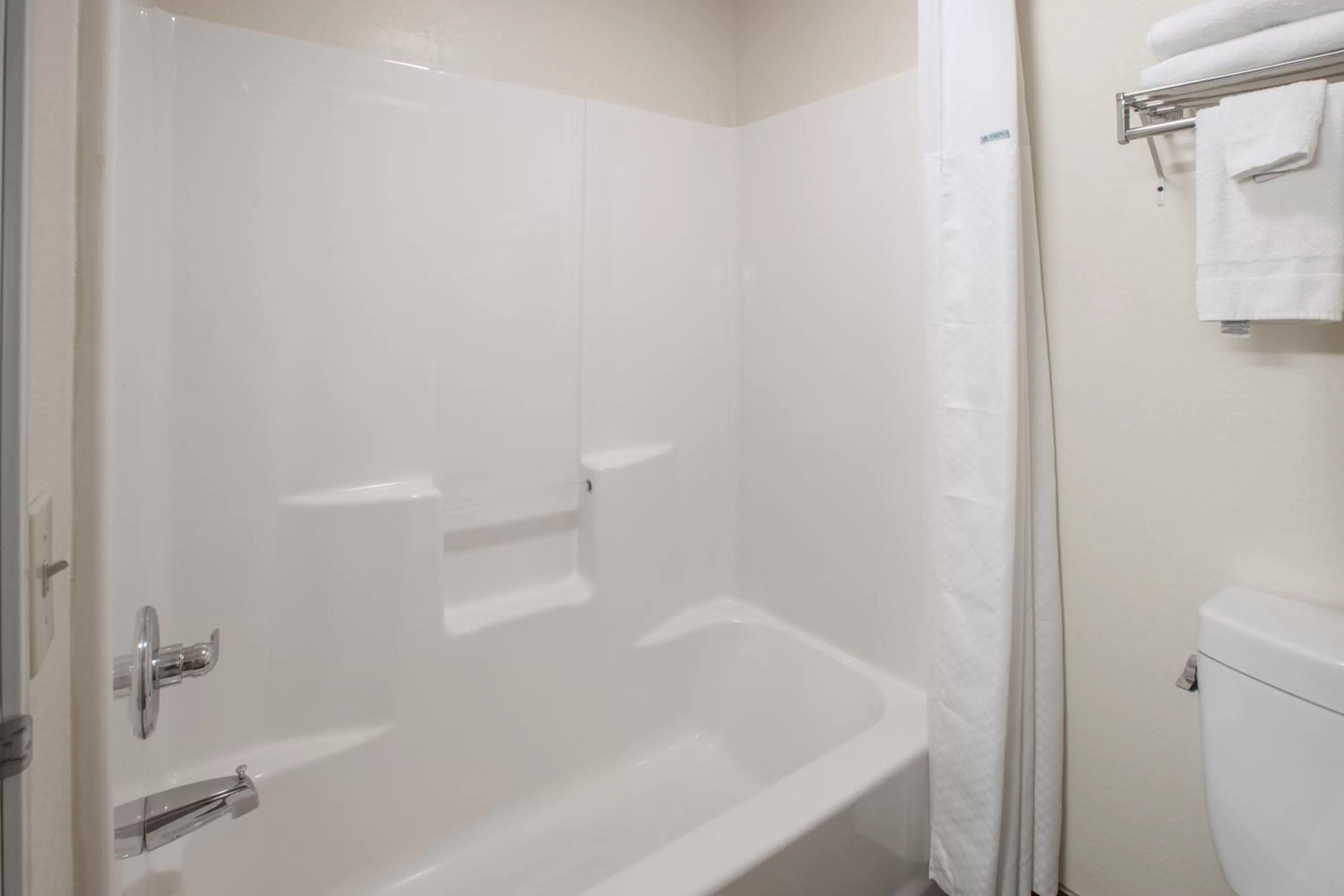 Bedroom in Baymont by Wyndham South Haven