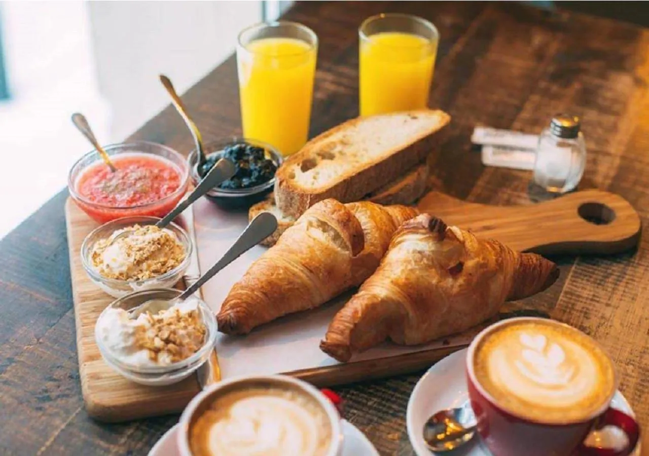 Breakfast in Erase un Hotel