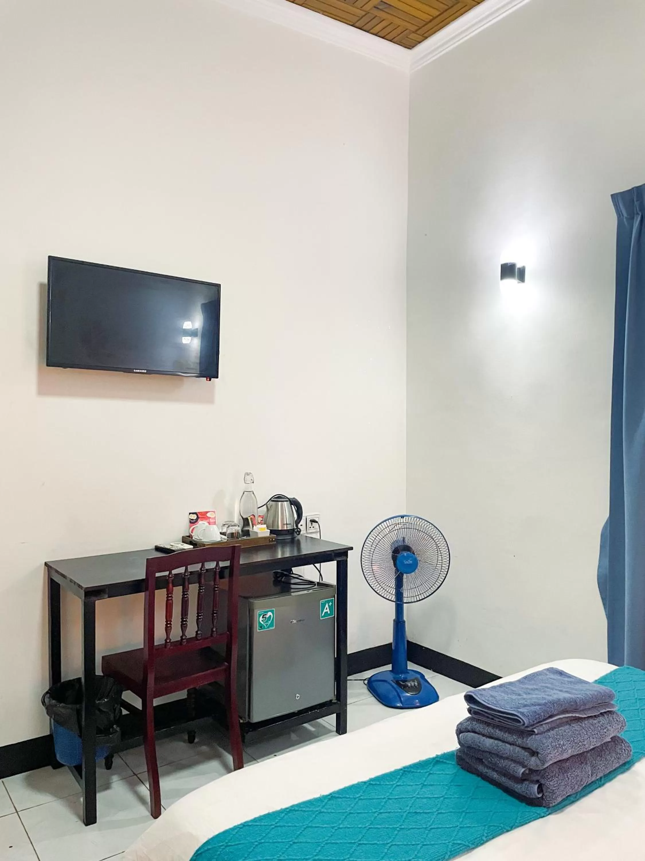 Property building, Bed in Birdcage Boutique