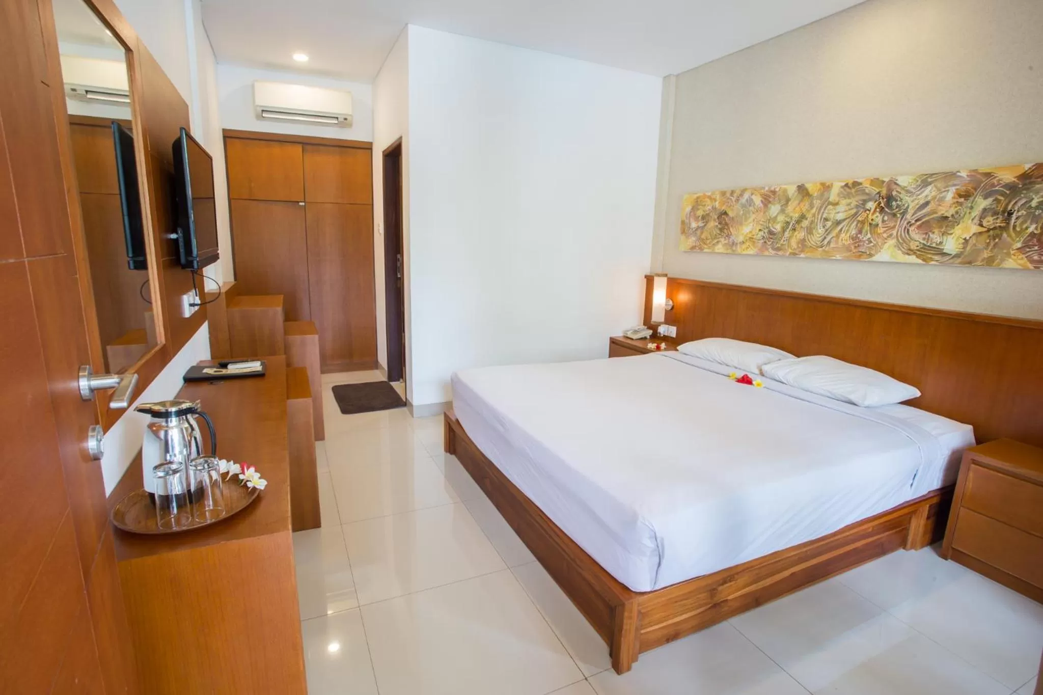 Bed in Hotel Sinar Bali Legian
