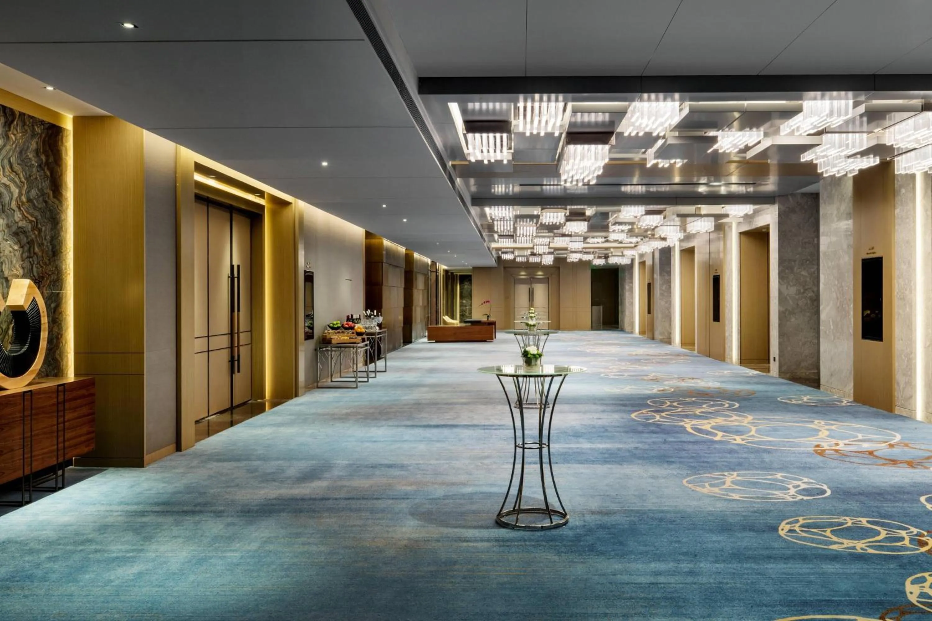 Meeting/conference room in Courtyard by Marriott Shunde Longjiang