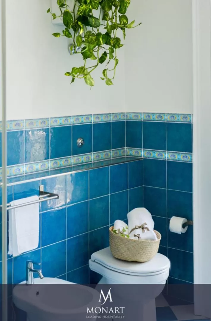 Bathroom in MONART HOSPITALITY Cavour