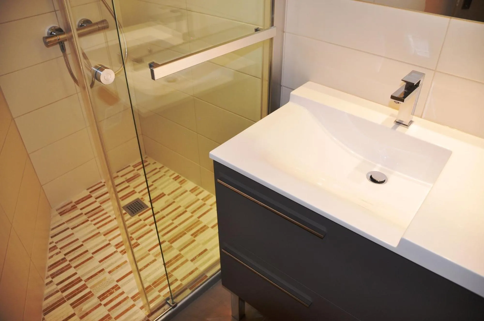 Shower in Le Mas du Terme