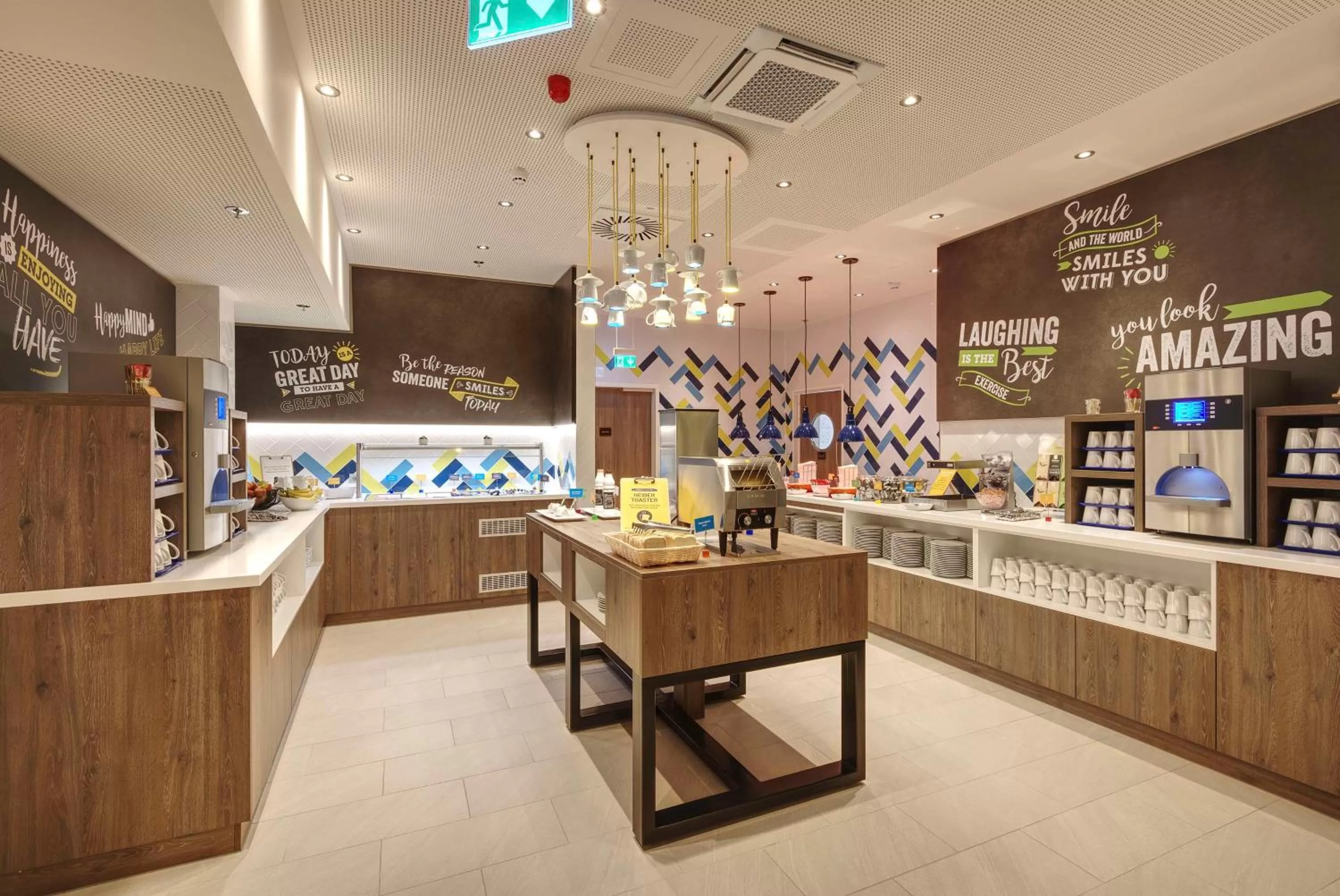 Breakfast in Hampton by Hilton Stuttgart City Centre