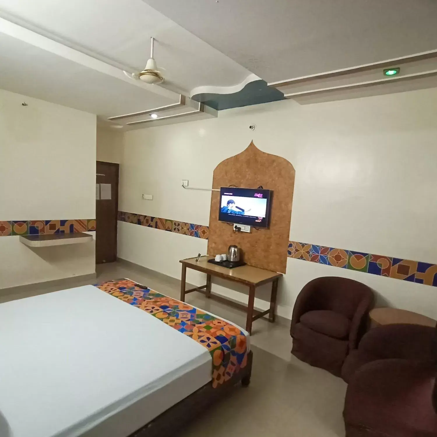 Superior King Room in Hotel Omni Plaza Superior King Room in Hotel Omni Plaza