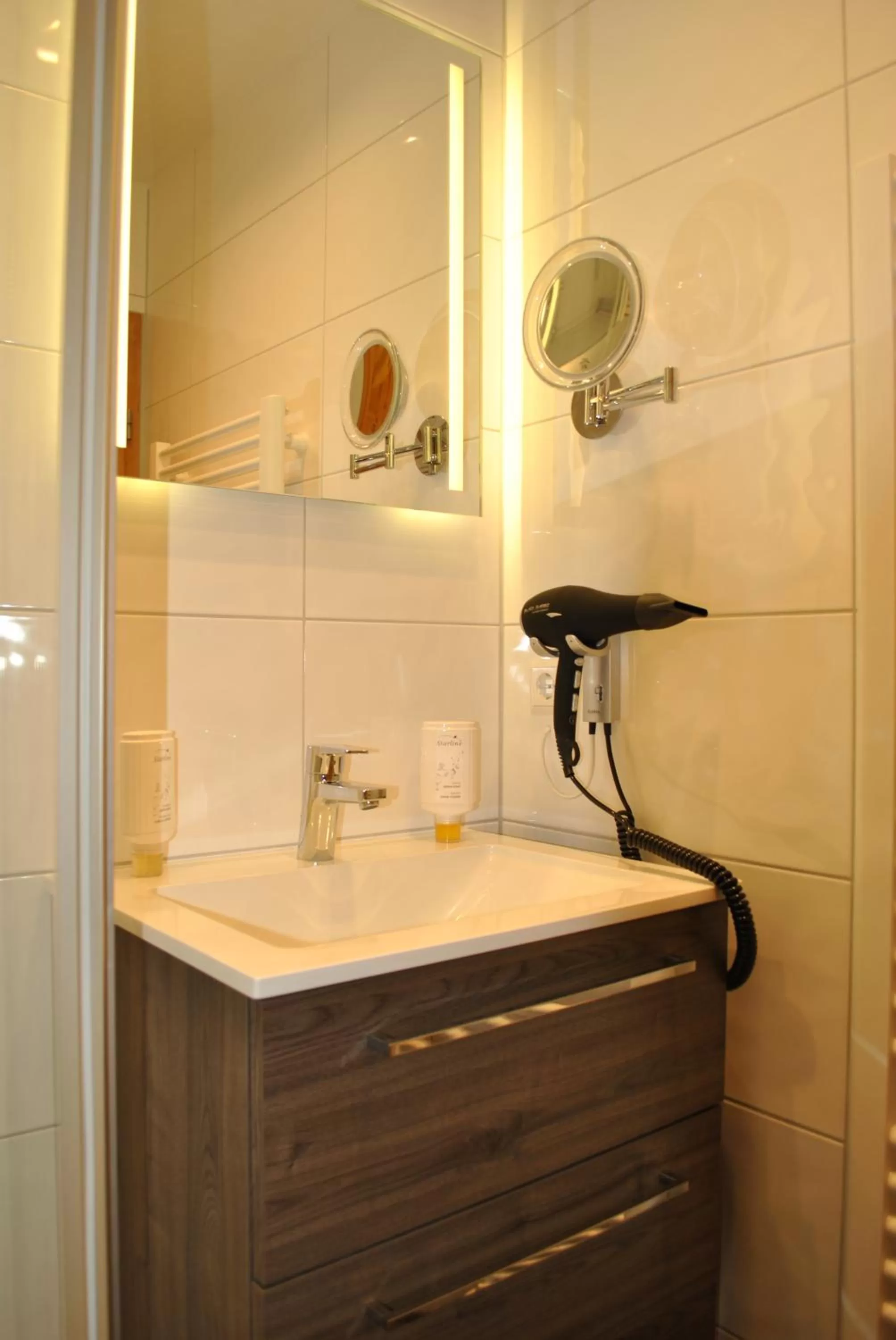 Bathroom in Landgasthof Goldener Pflug