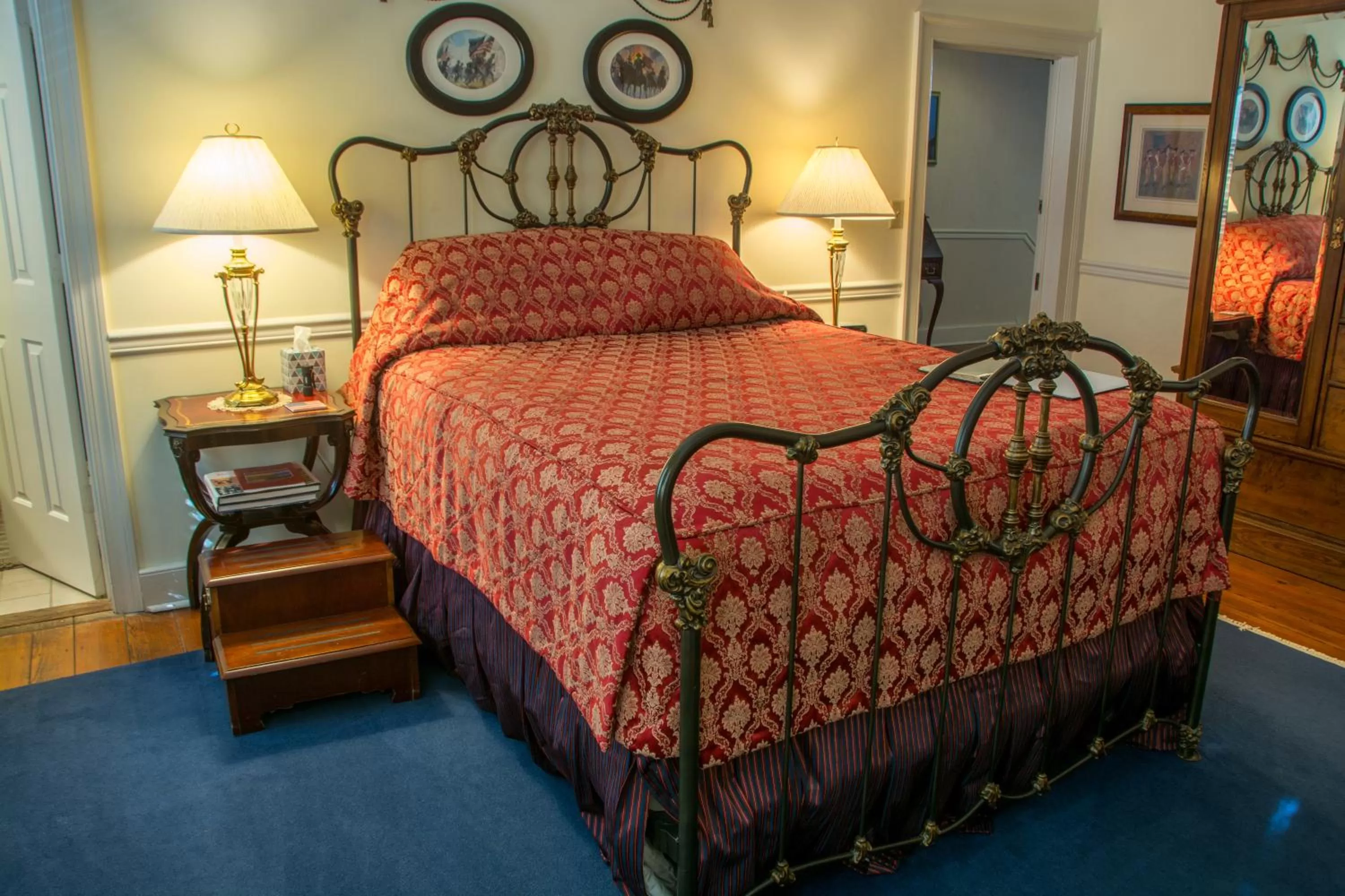 Bedroom, Bed in The Richard Johnston Inn & 1890 Caroline House