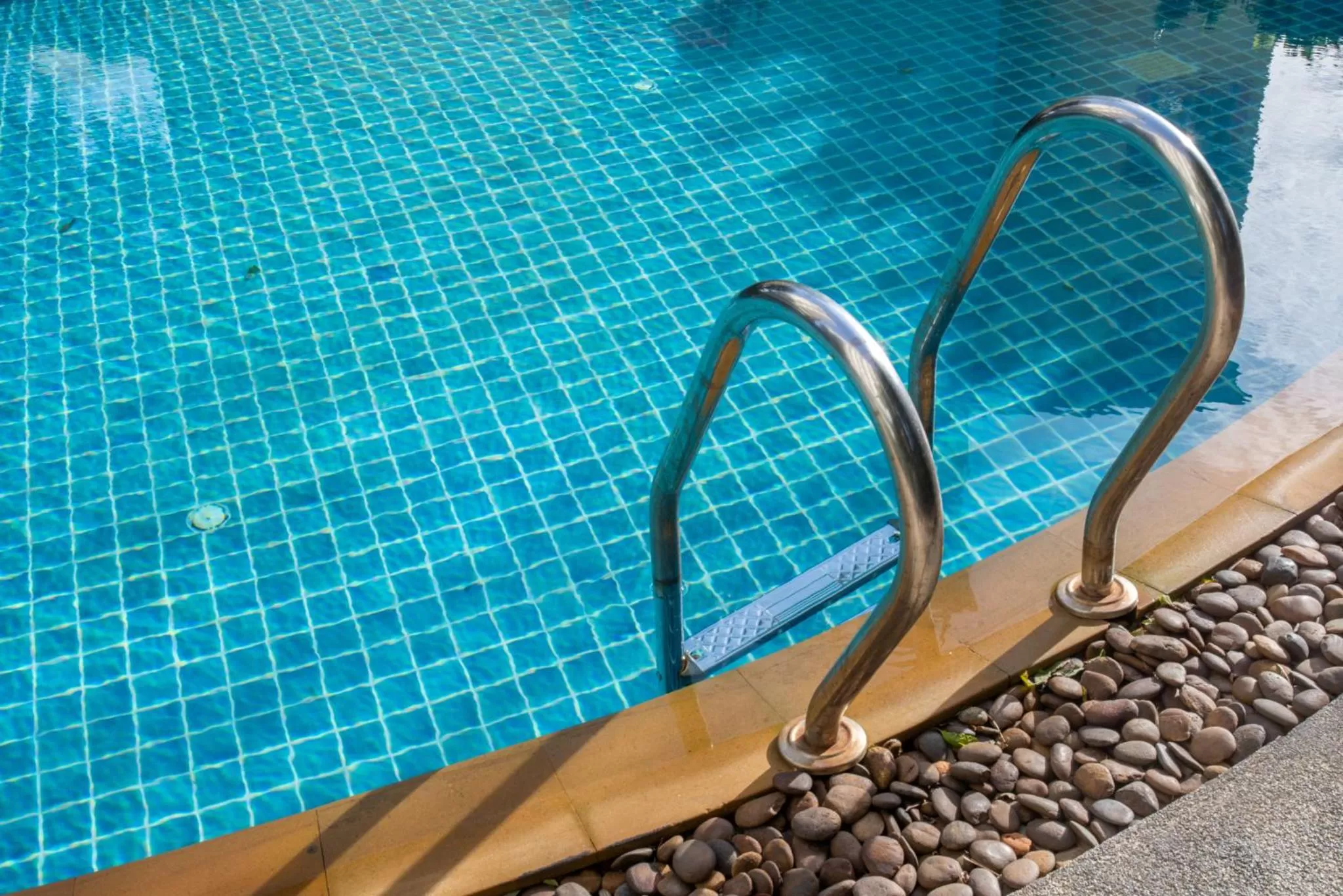 Swimming pool in Mike Garden Resort - SHA EXTAR PLUS