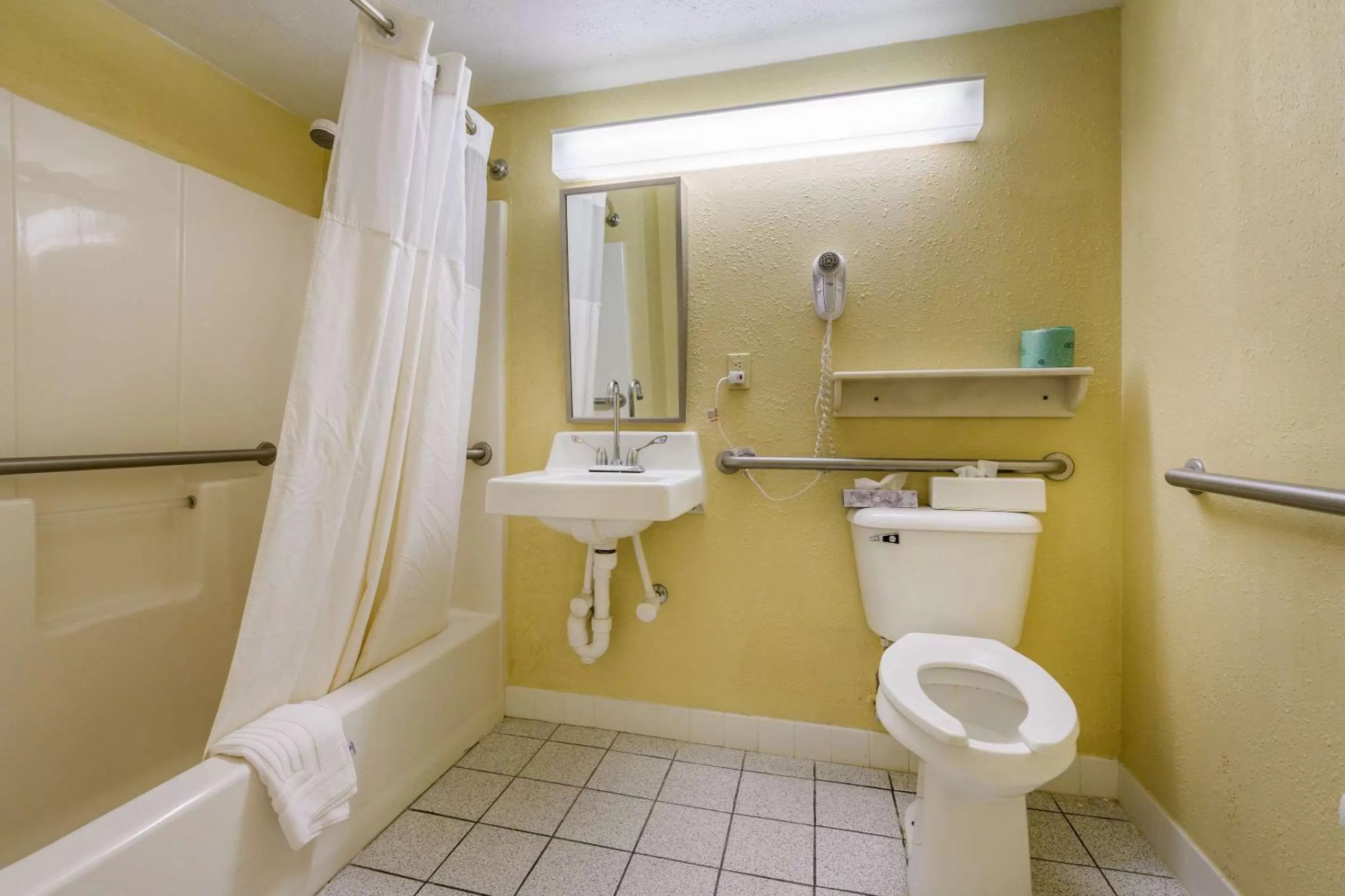 Bathroom in Days Inn & Suites by Wyndham Lebanon PA