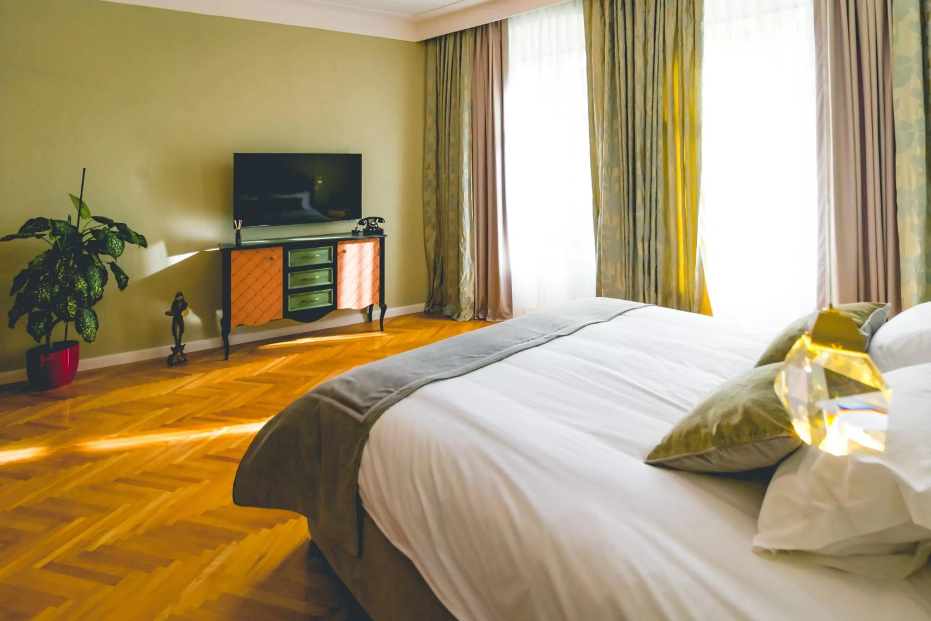 Bedroom, Bed in MAGISTER seven