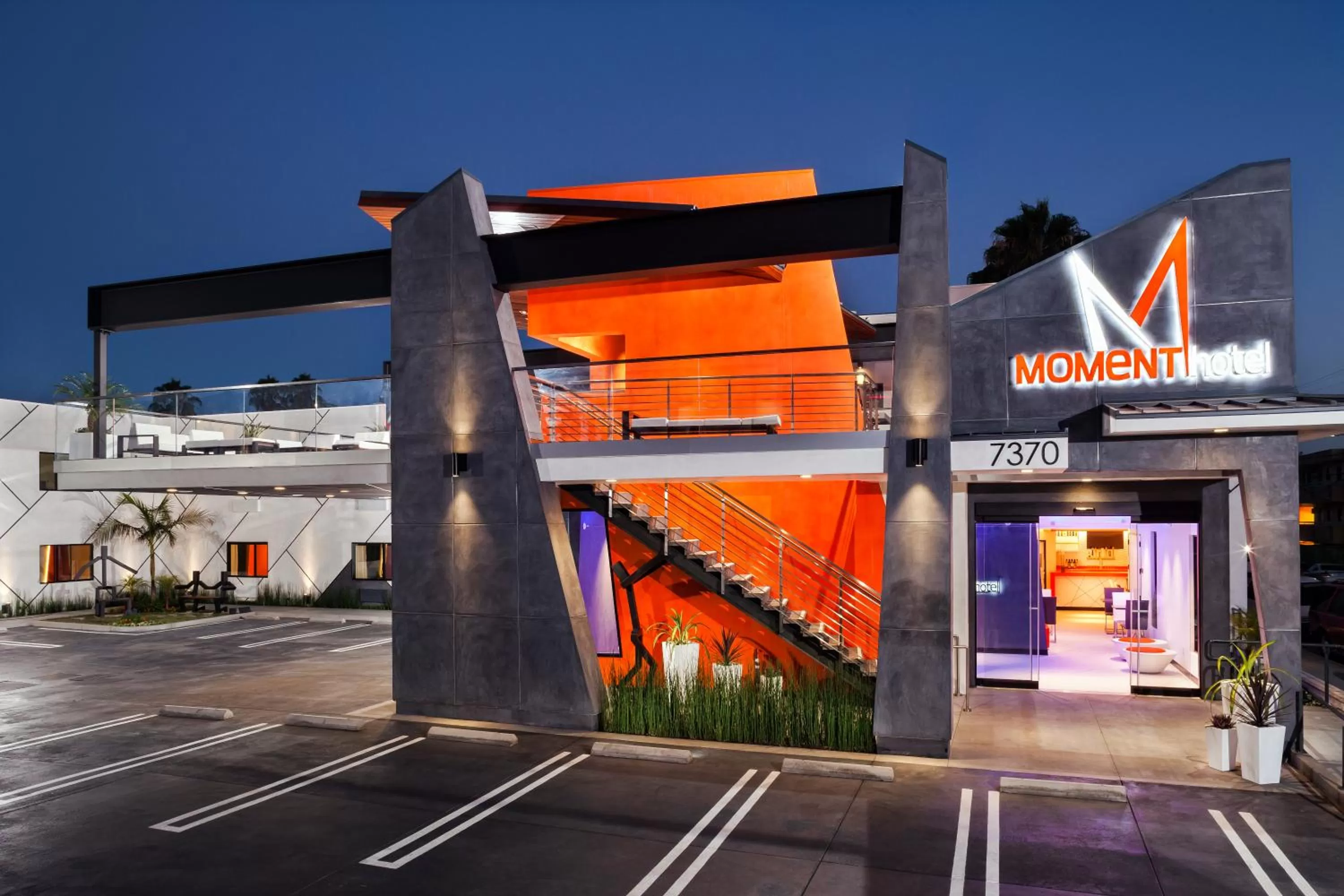 Facade/entrance in The Moment Hotel