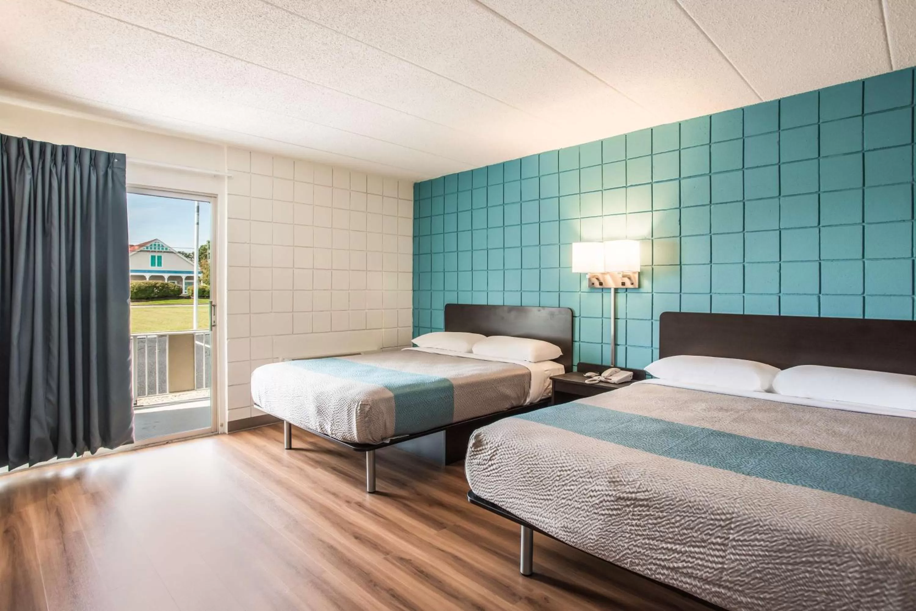 Photo of the whole room, Bed in Motel 6-Somers Point, NJ - Ocean City - Wild Wood Beach