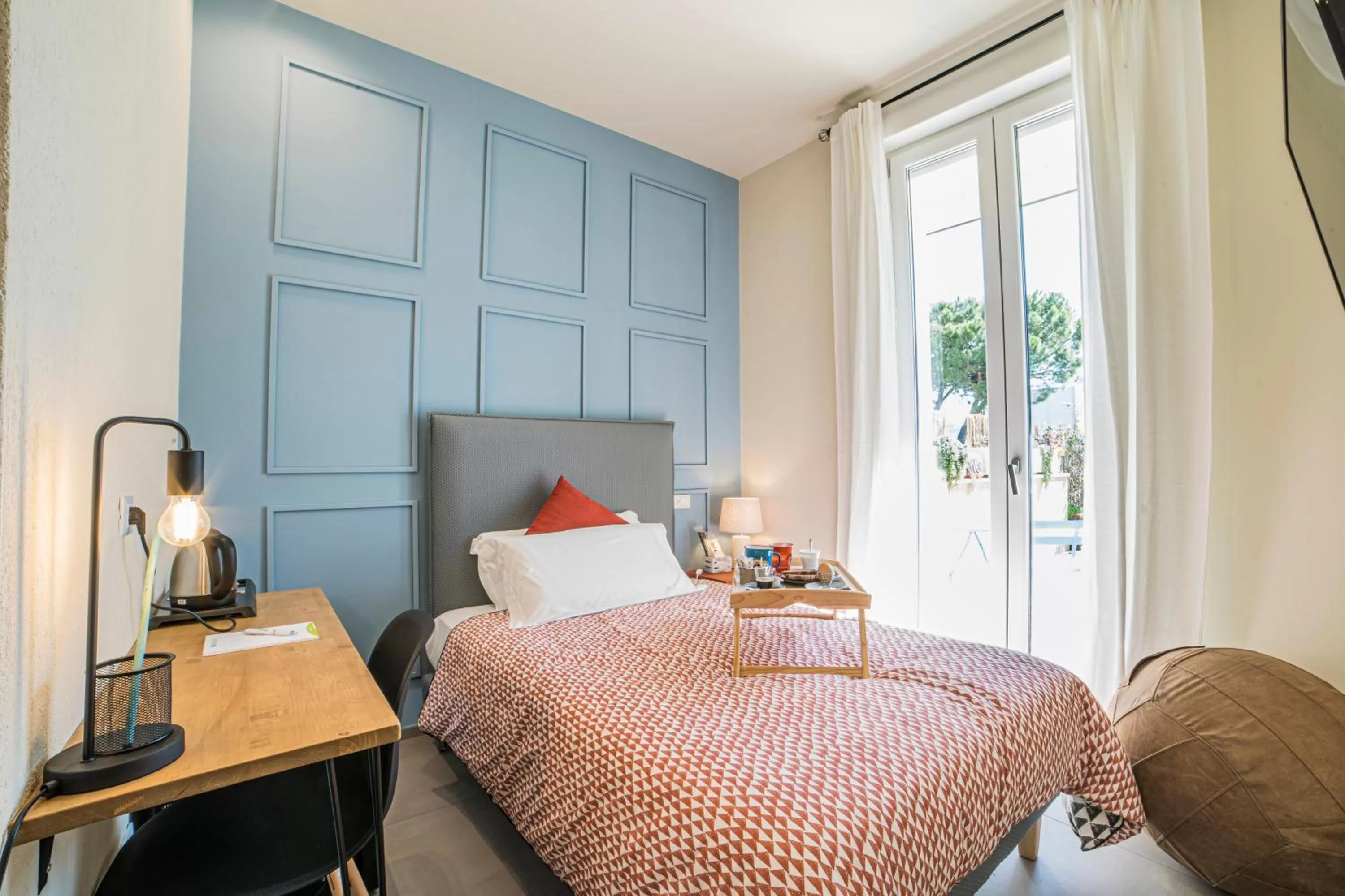 Bed in B&B SMARTFIT HOUSE - Room & Relax in Pescara