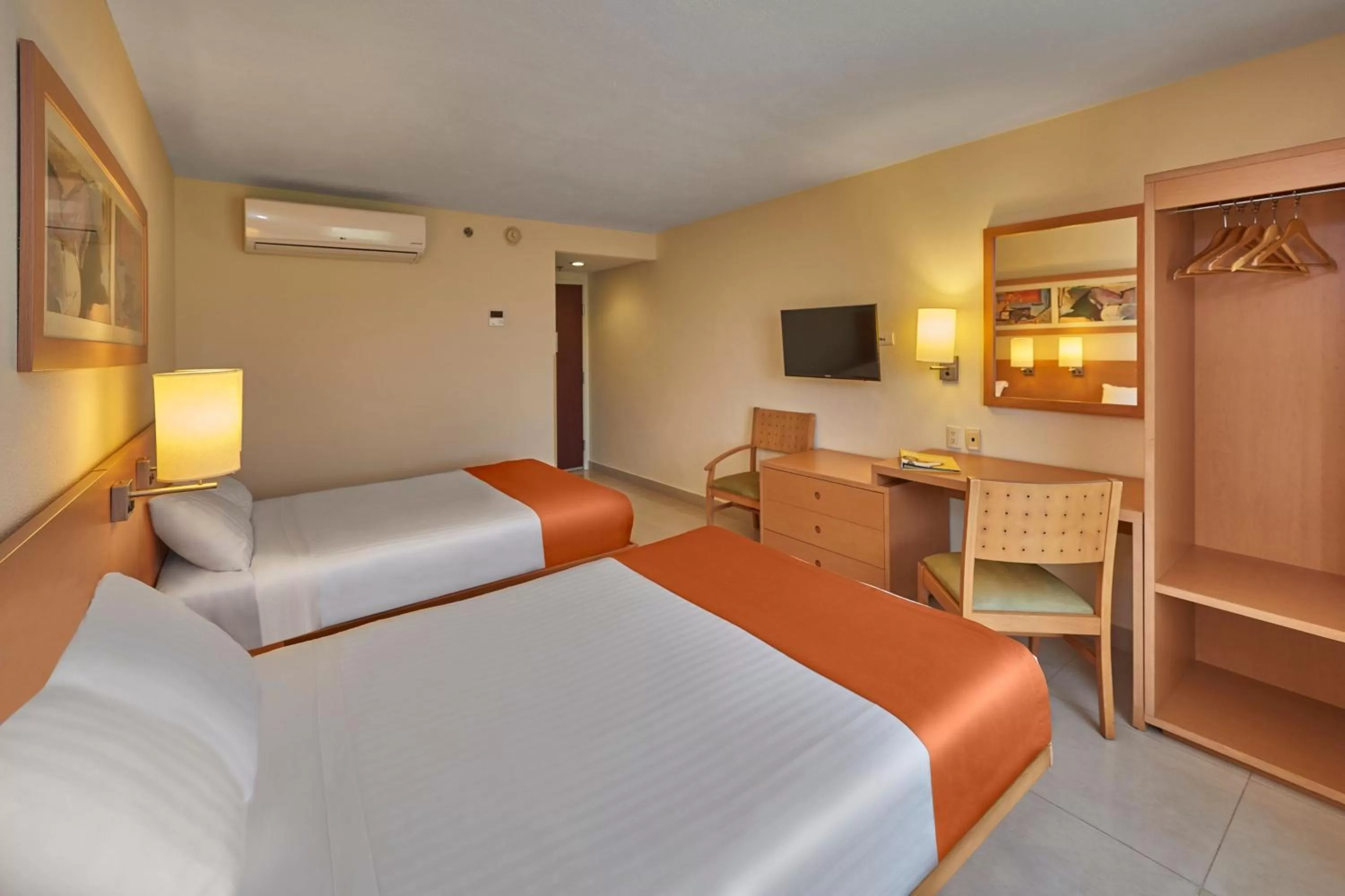 Bedroom, Bed in City Express by Marriott Mazatlan