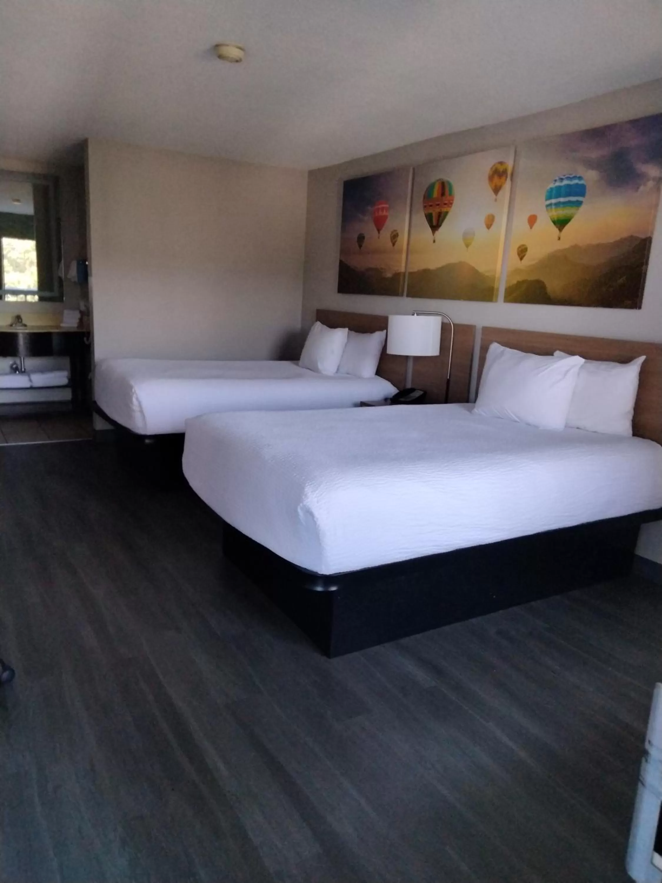 Double Room with Two Double Beds - Smoking in Days Inn & Suites by Wyndham Albuquerque North