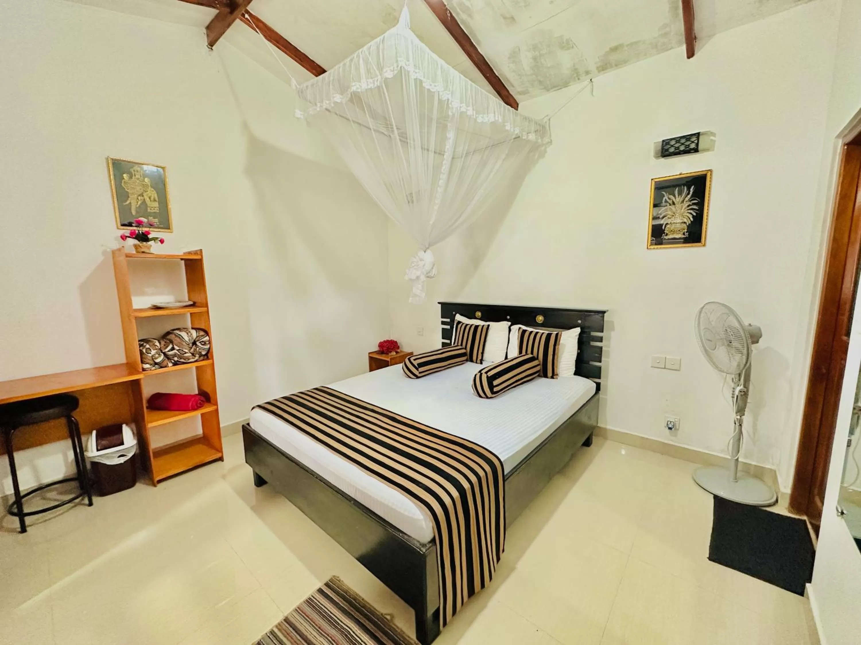 Bed in GOLDEN CABIN ELLA