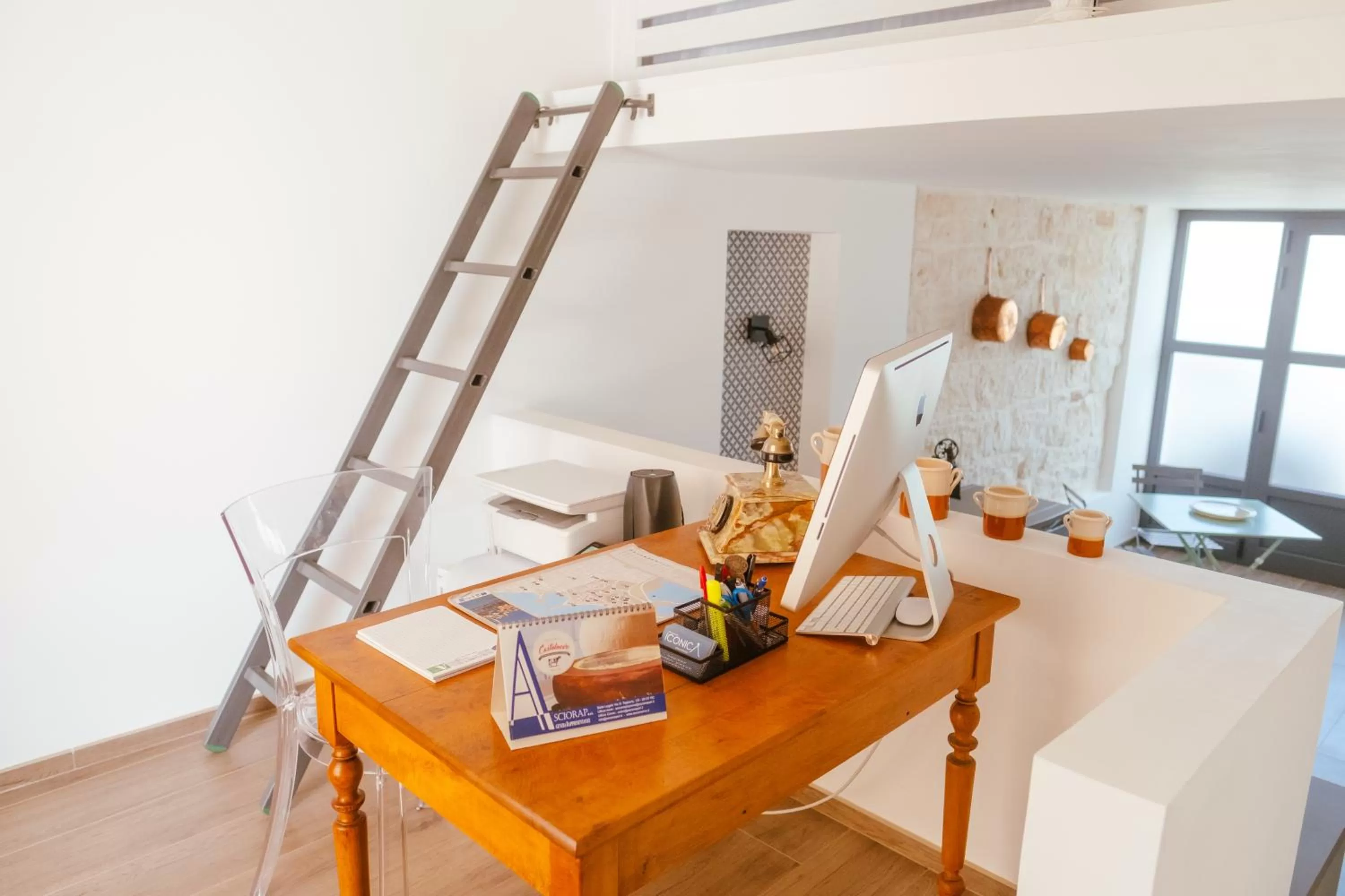 Iconica Luxury Suites