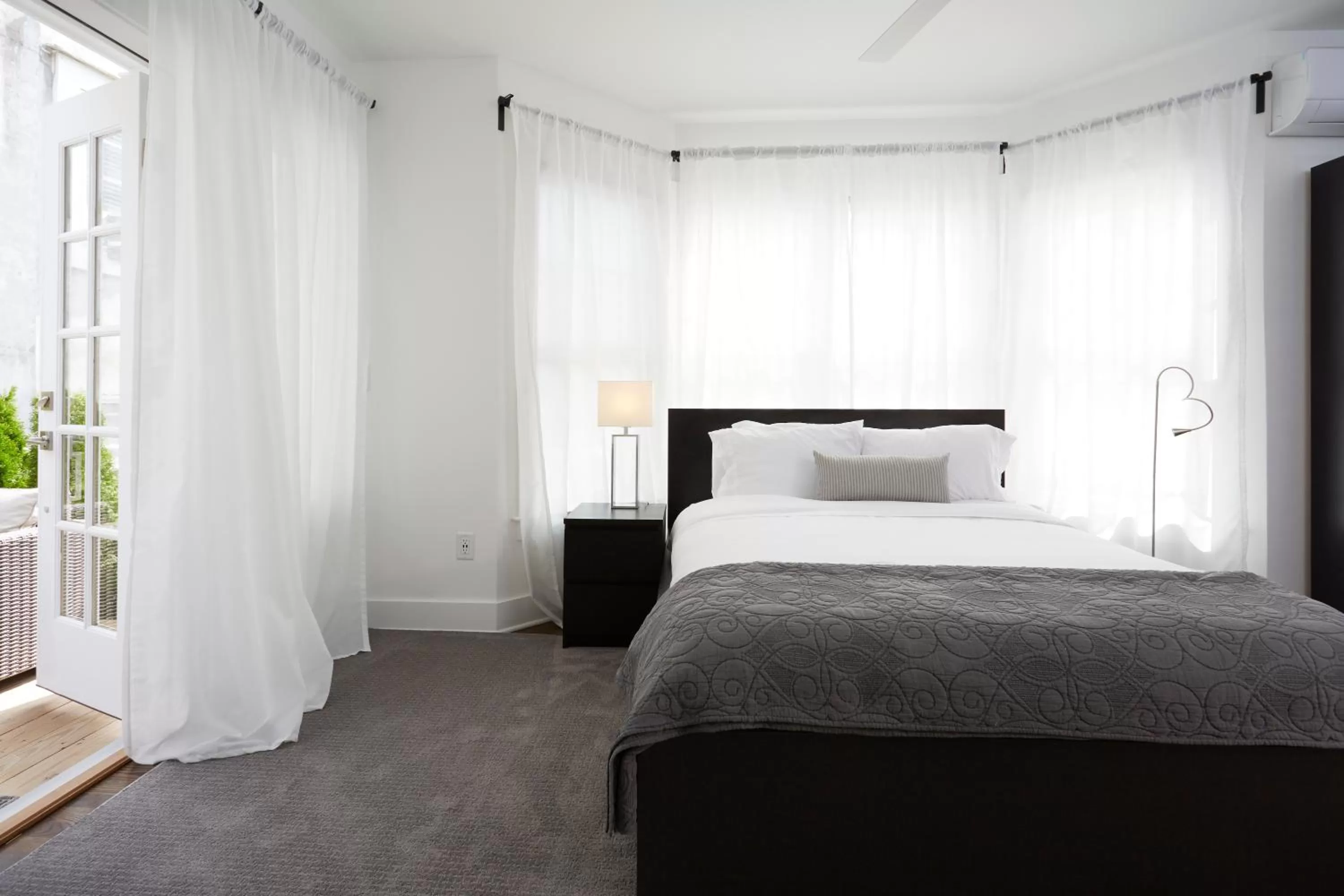 Bed in Station Inn Pawling