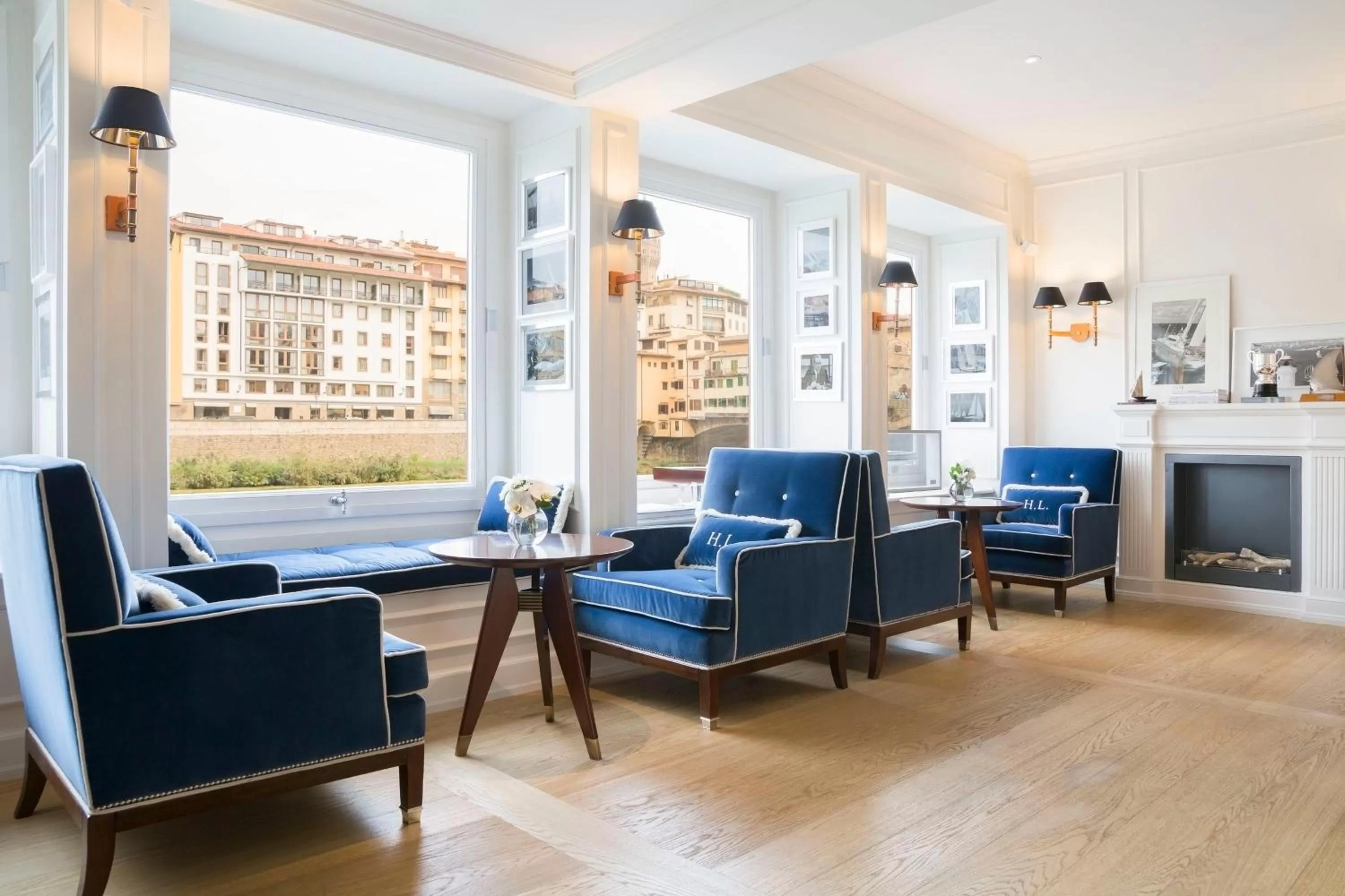 Property building in Hotel Lungarno - Lungarno Collection