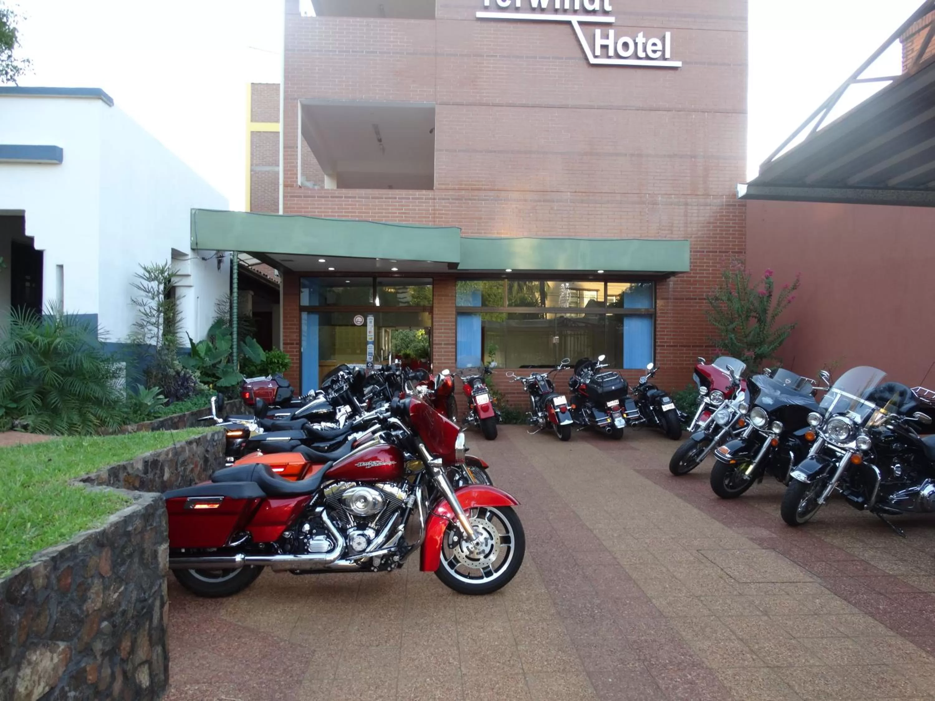 Facade/entrance in Terwindt Hotel