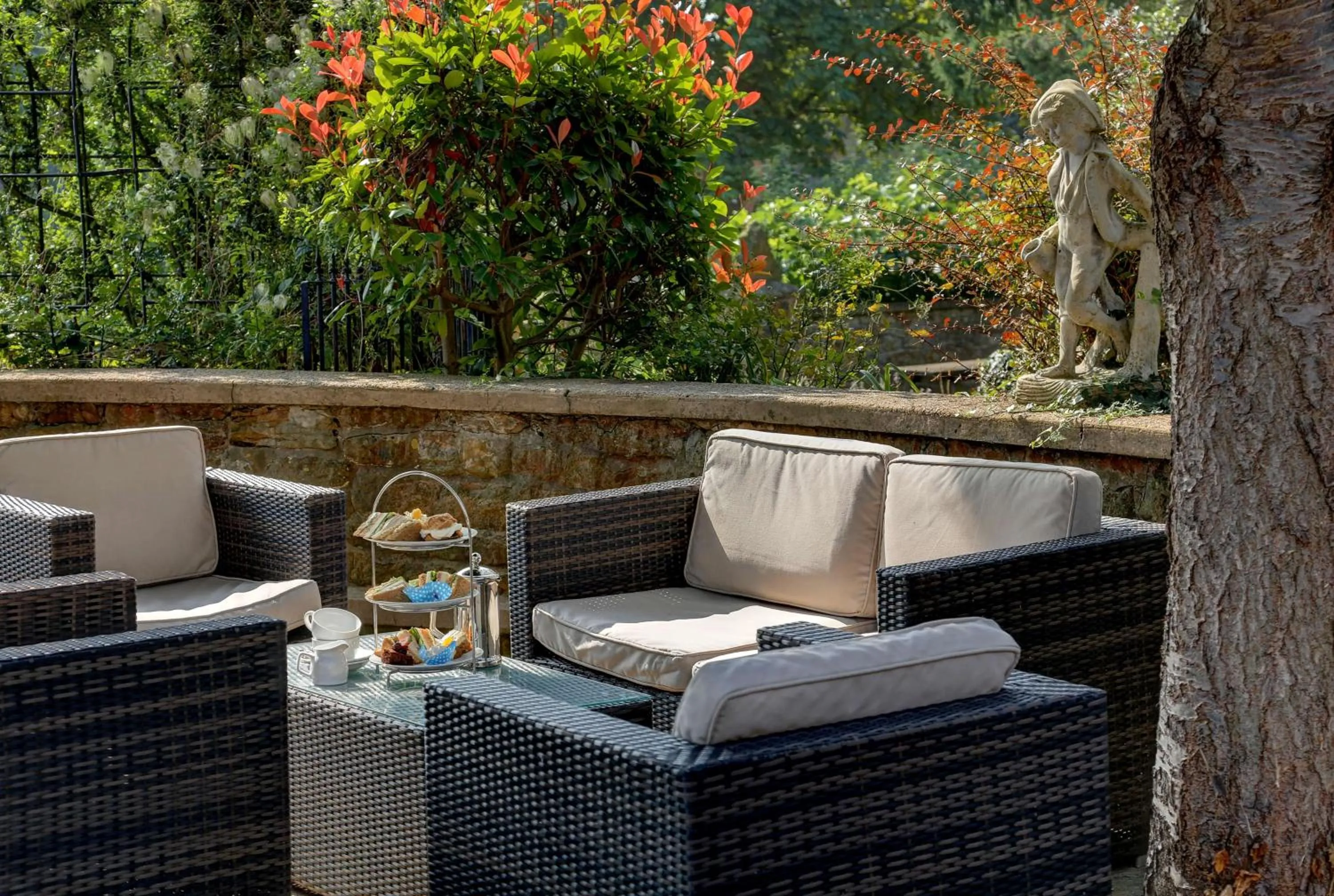 Restaurant/places to eat in Best Western Sysonby Knoll Hotel