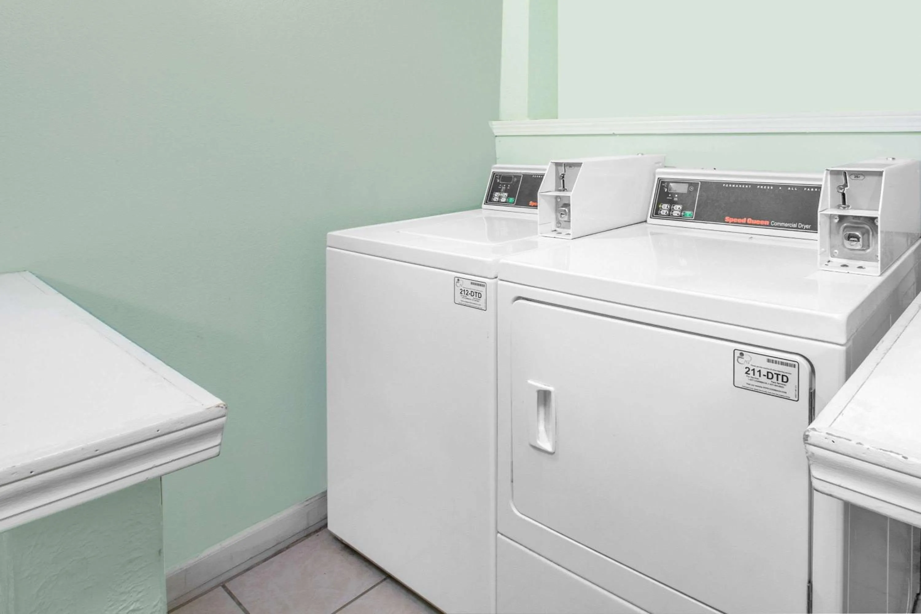 On site in Super 8 by Wyndham Howe