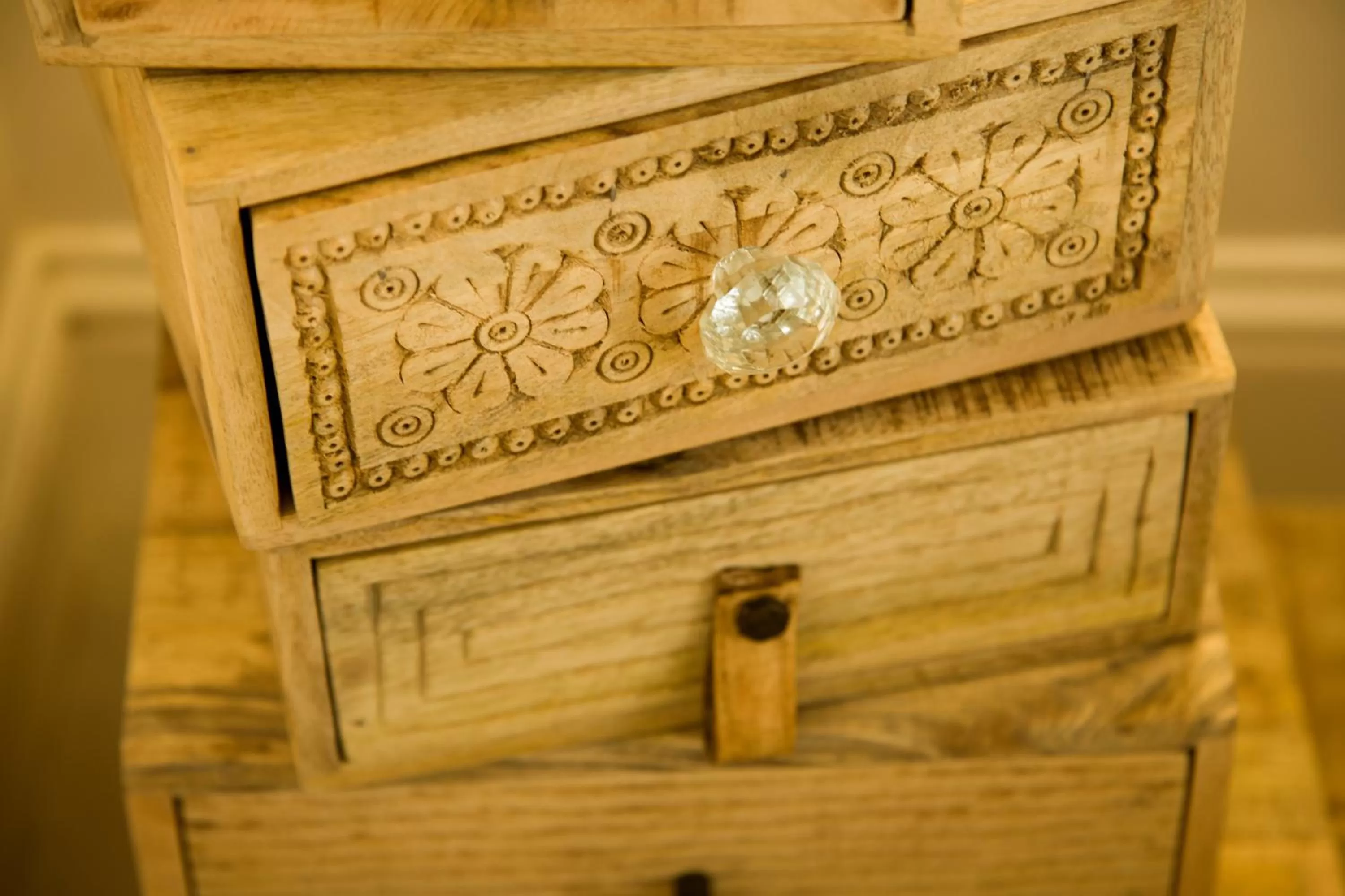 Decorative detail in La Chiaja art&relais